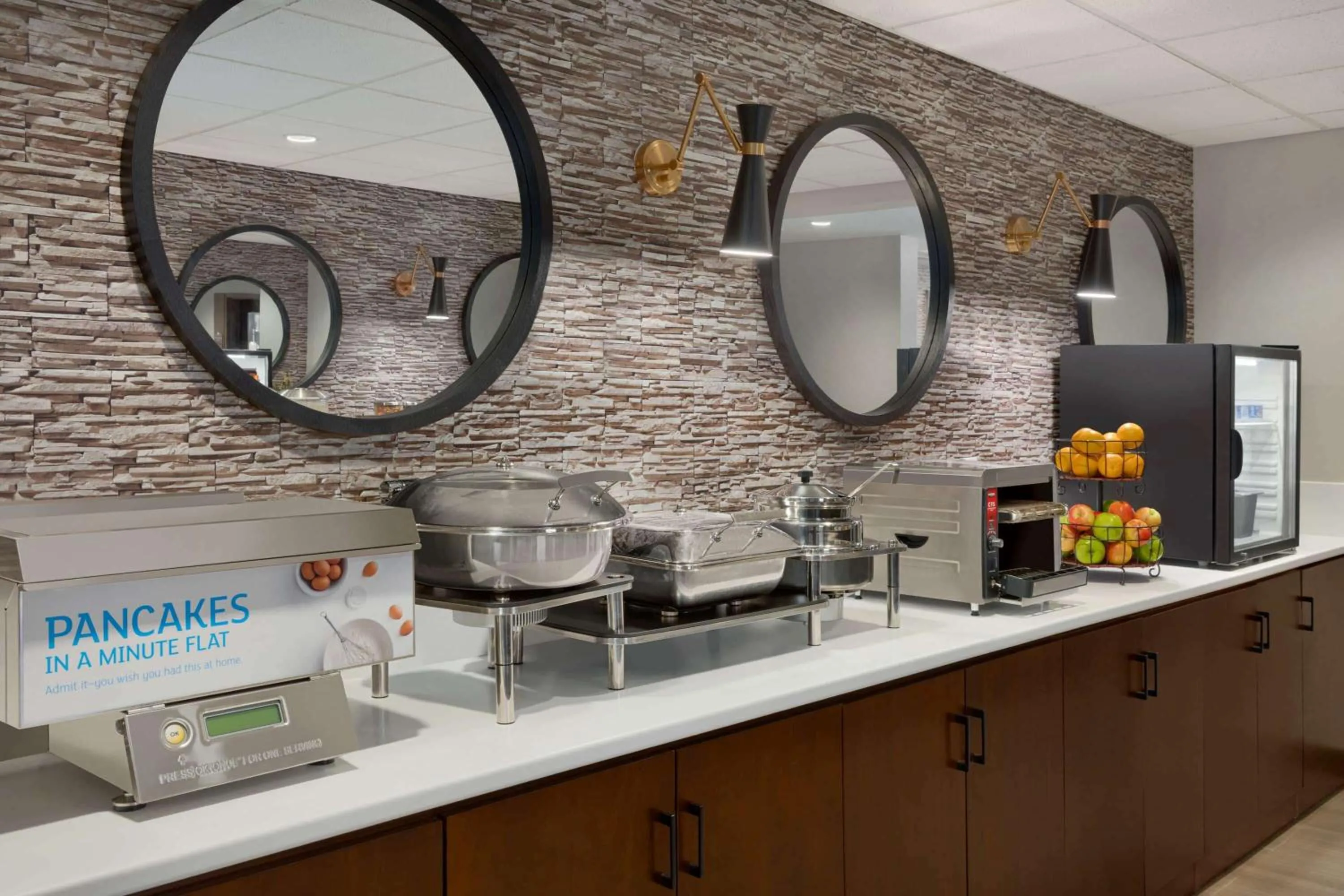 Restaurant/places to eat in Microtel Inn & Suites by Wyndham Lloydminster