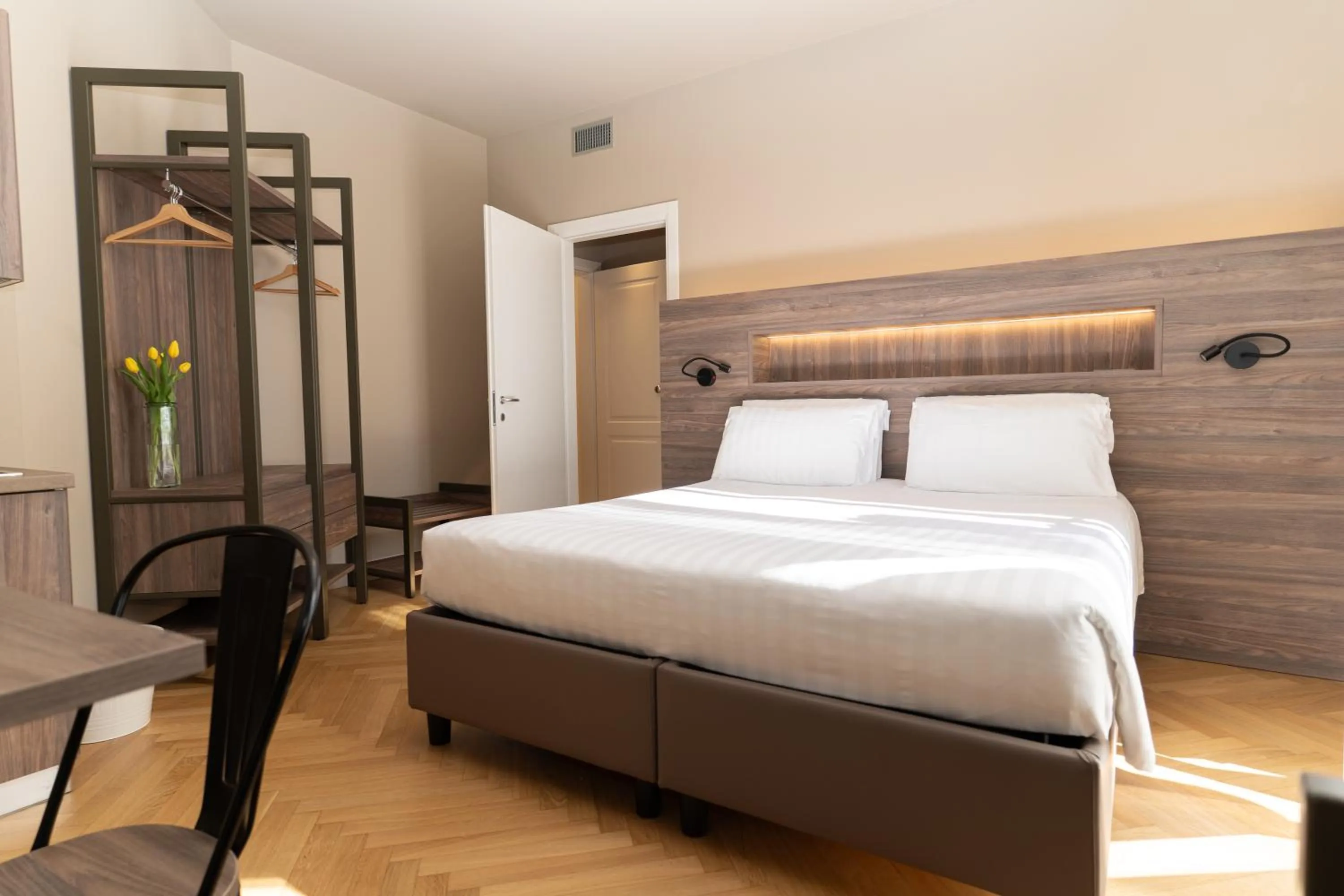 Photo of the whole room, Bed in Residence Villa Bottacin