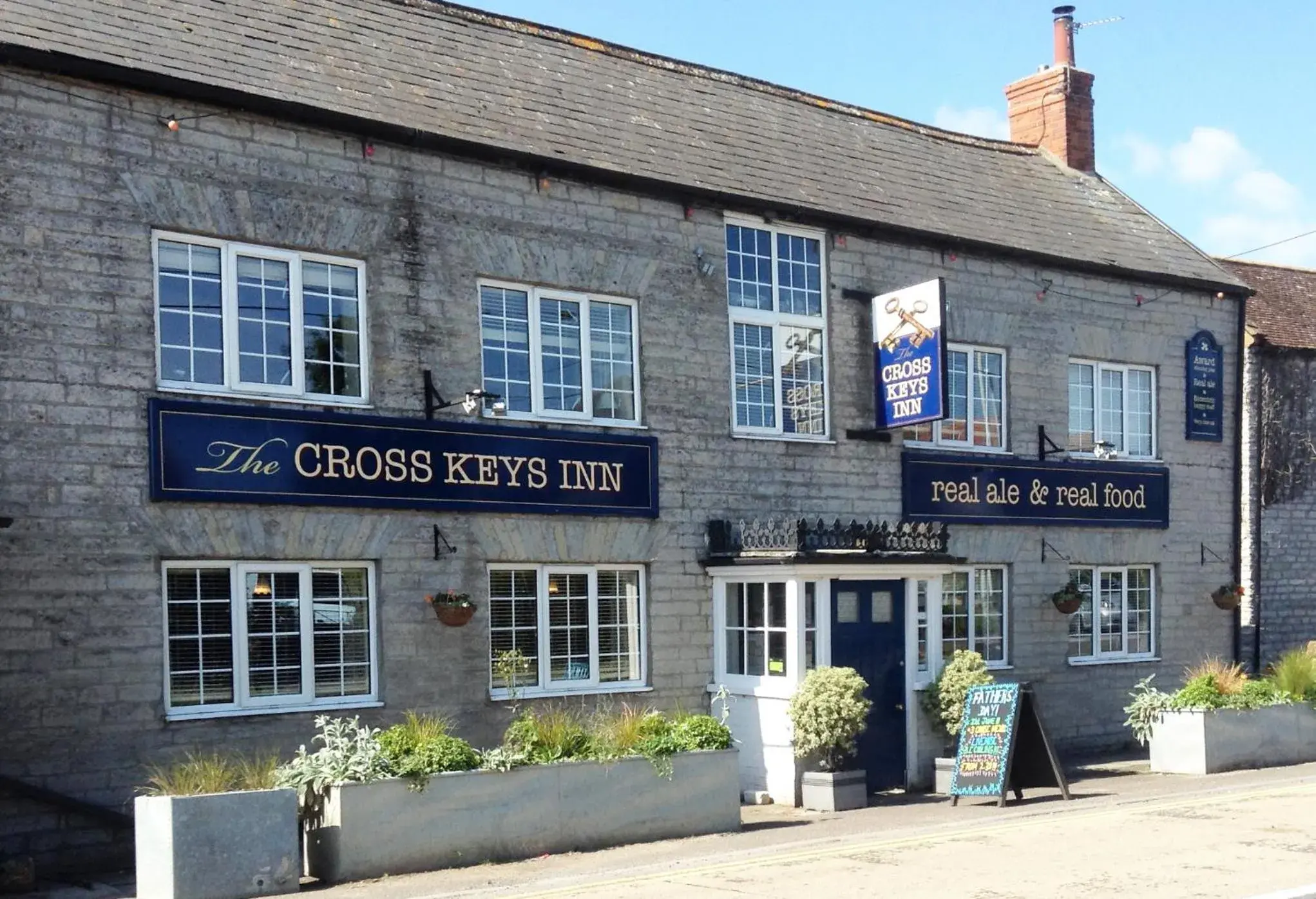 Property building in Cross Keys Inn Property building in Cross Keys Inn