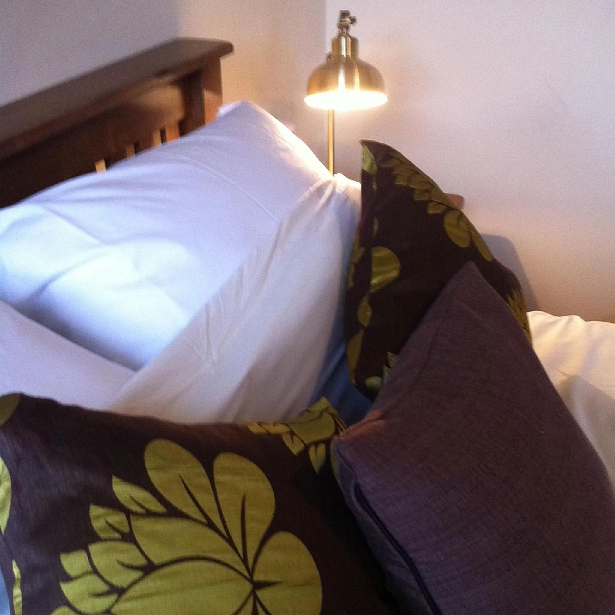 Decorative detail, Bed in Cross Keys Inn