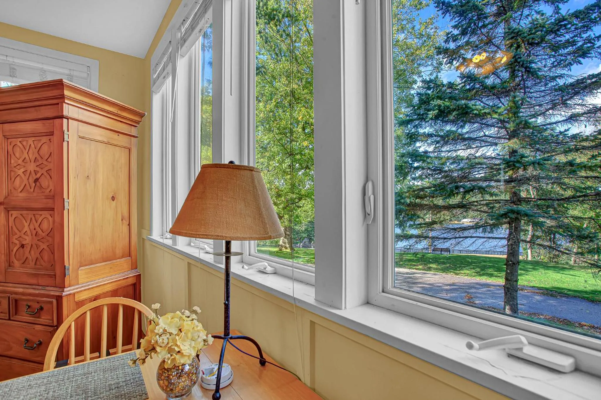 River view in White Rose Inns & Motel