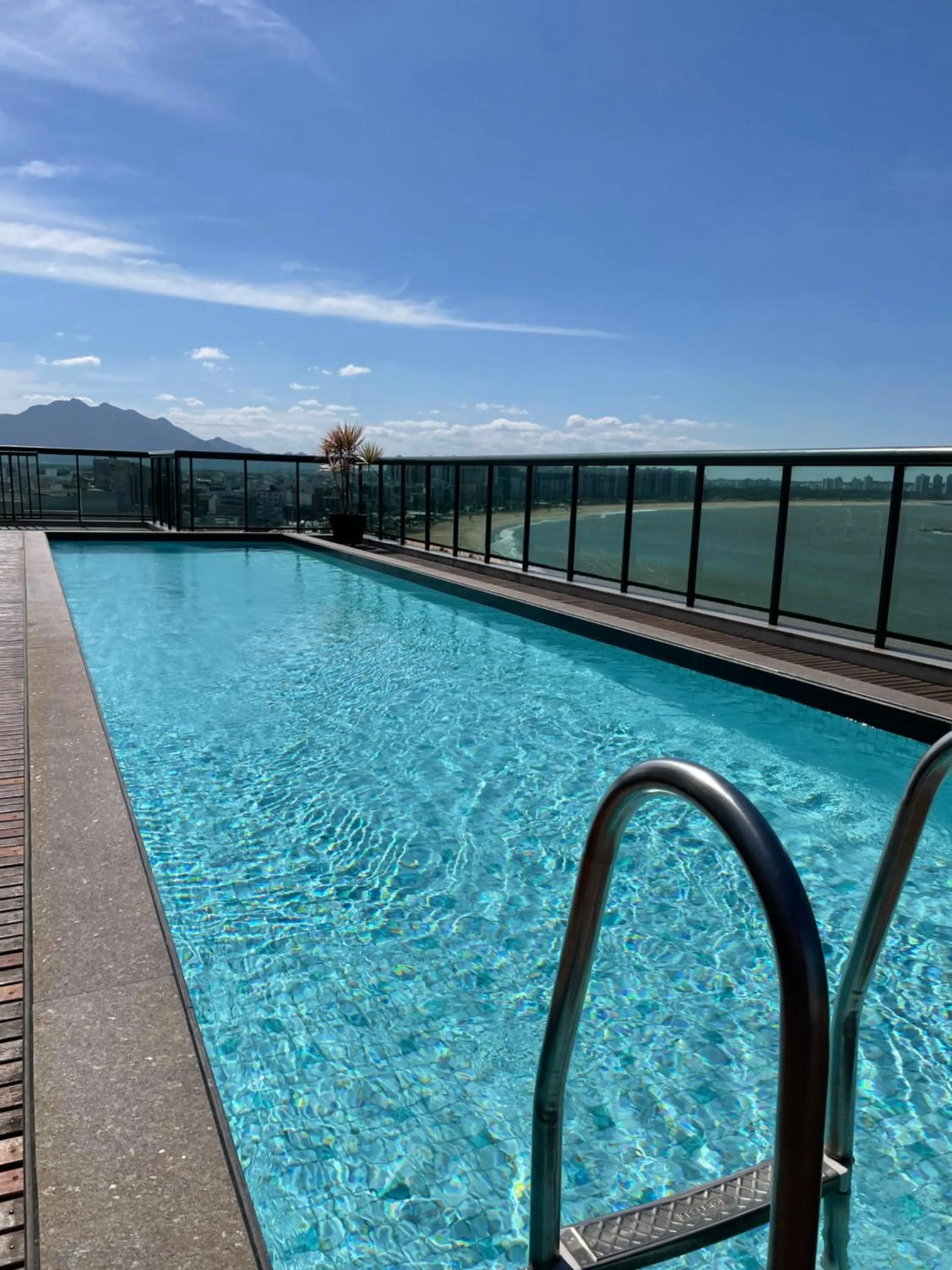 Pool view in Flat PRAIA Home Experience Dante Michelini