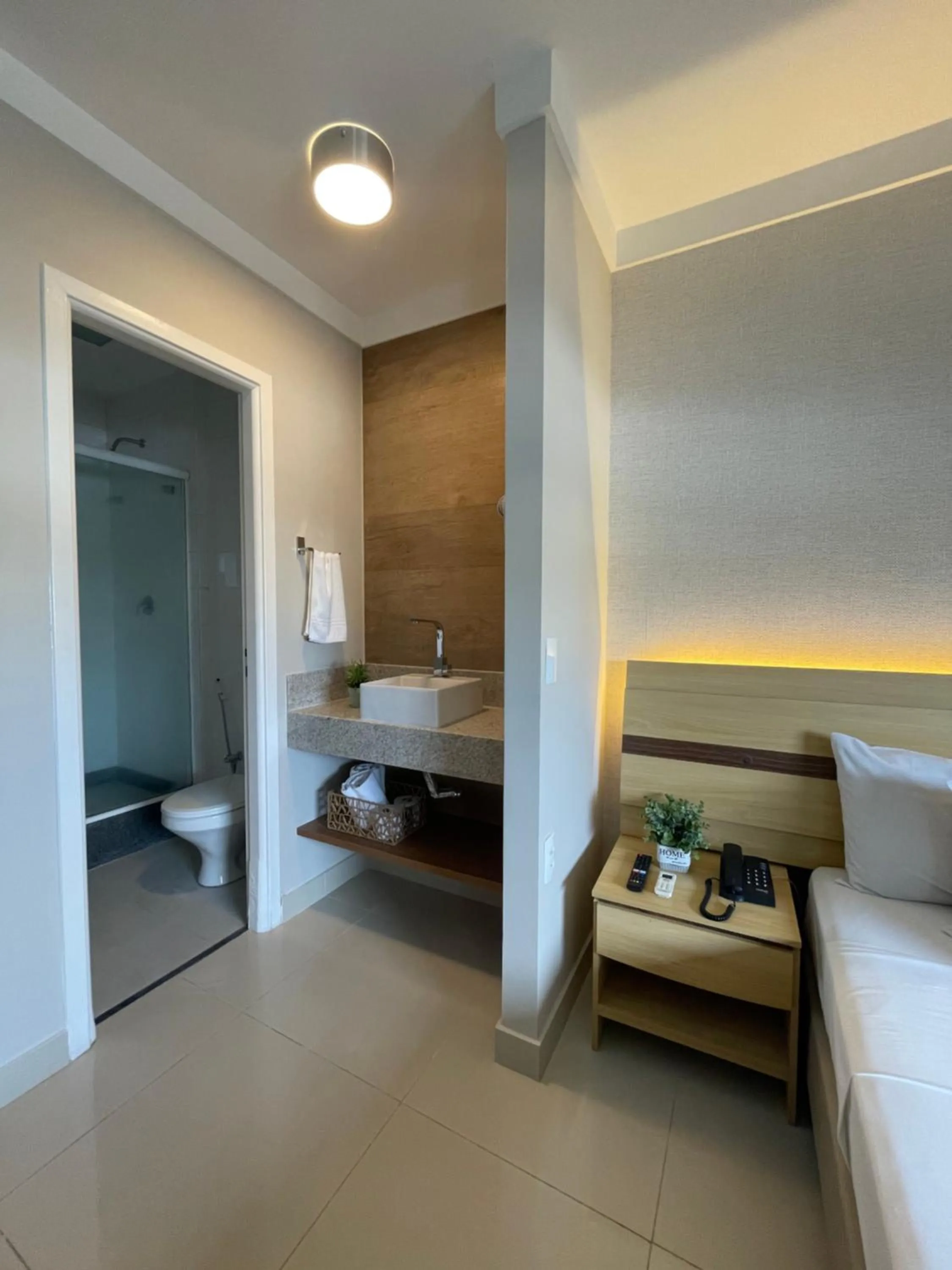 Bathroom, Bed in Flat PRAIA Home Experience Dante Michelini