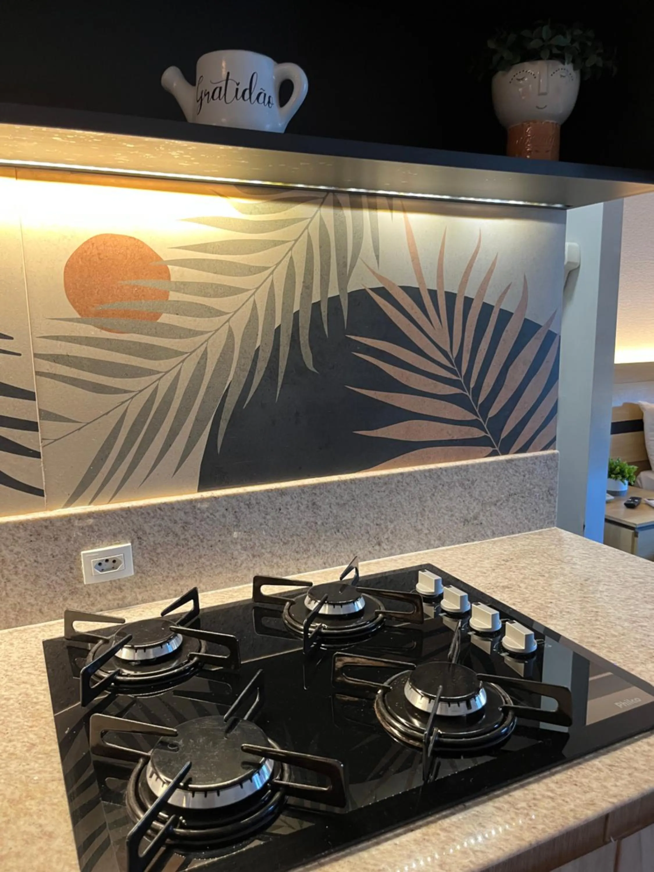 stove in Flat PRAIA Home Experience Dante Michelini
