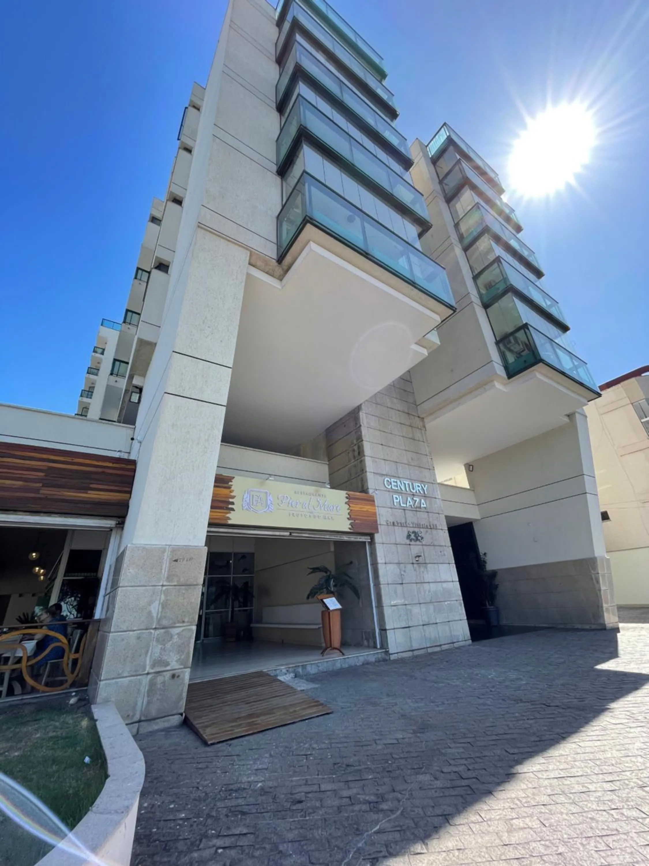Property building in Flat PRAIA Home Experience Dante Michelini