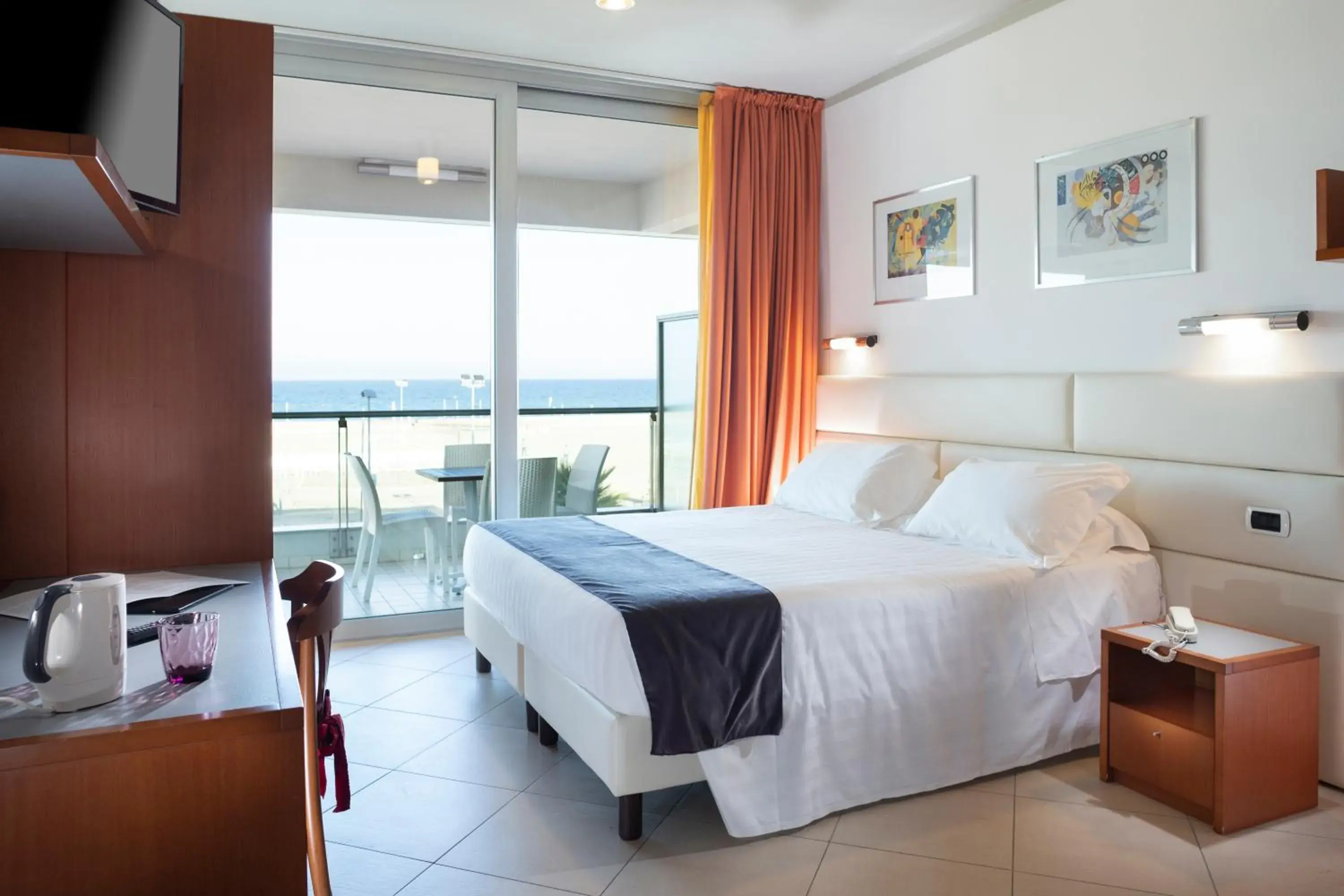 Photo of the whole room, Bed in Hotel Ascot & Spa Photo of the whole room, Bed in Hotel Ascot & Spa