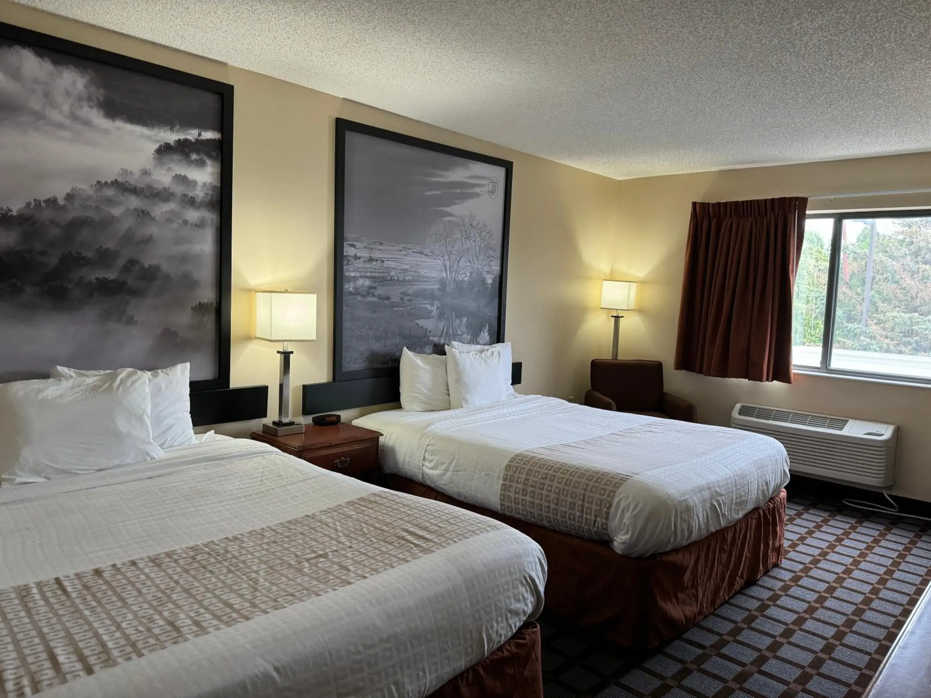 Bed in Super 8 by Wyndham Mason City Bed in Super 8 by Wyndham Mason City