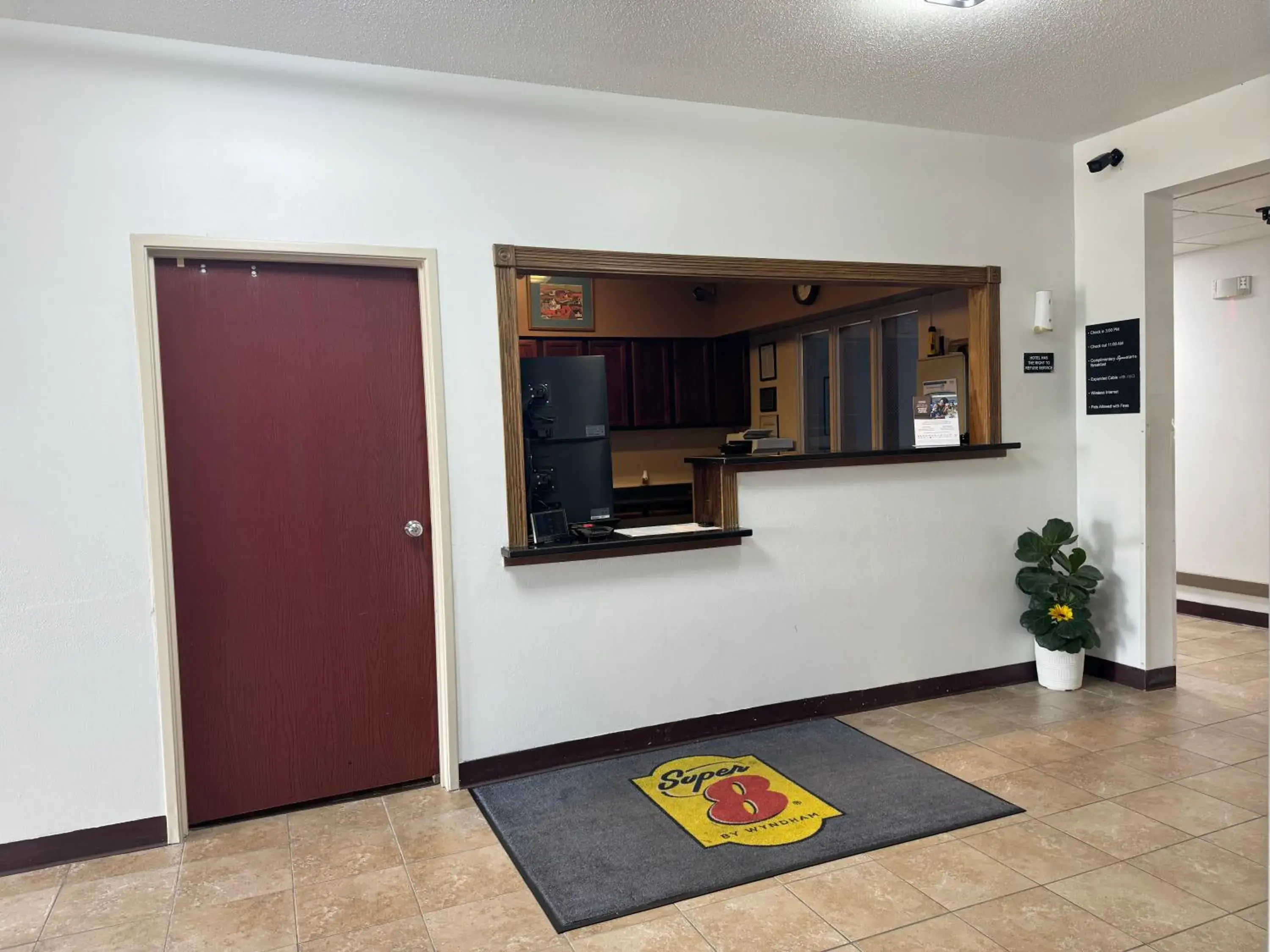 Super 8 by Wyndham Mason City Super 8 by Wyndham Mason City