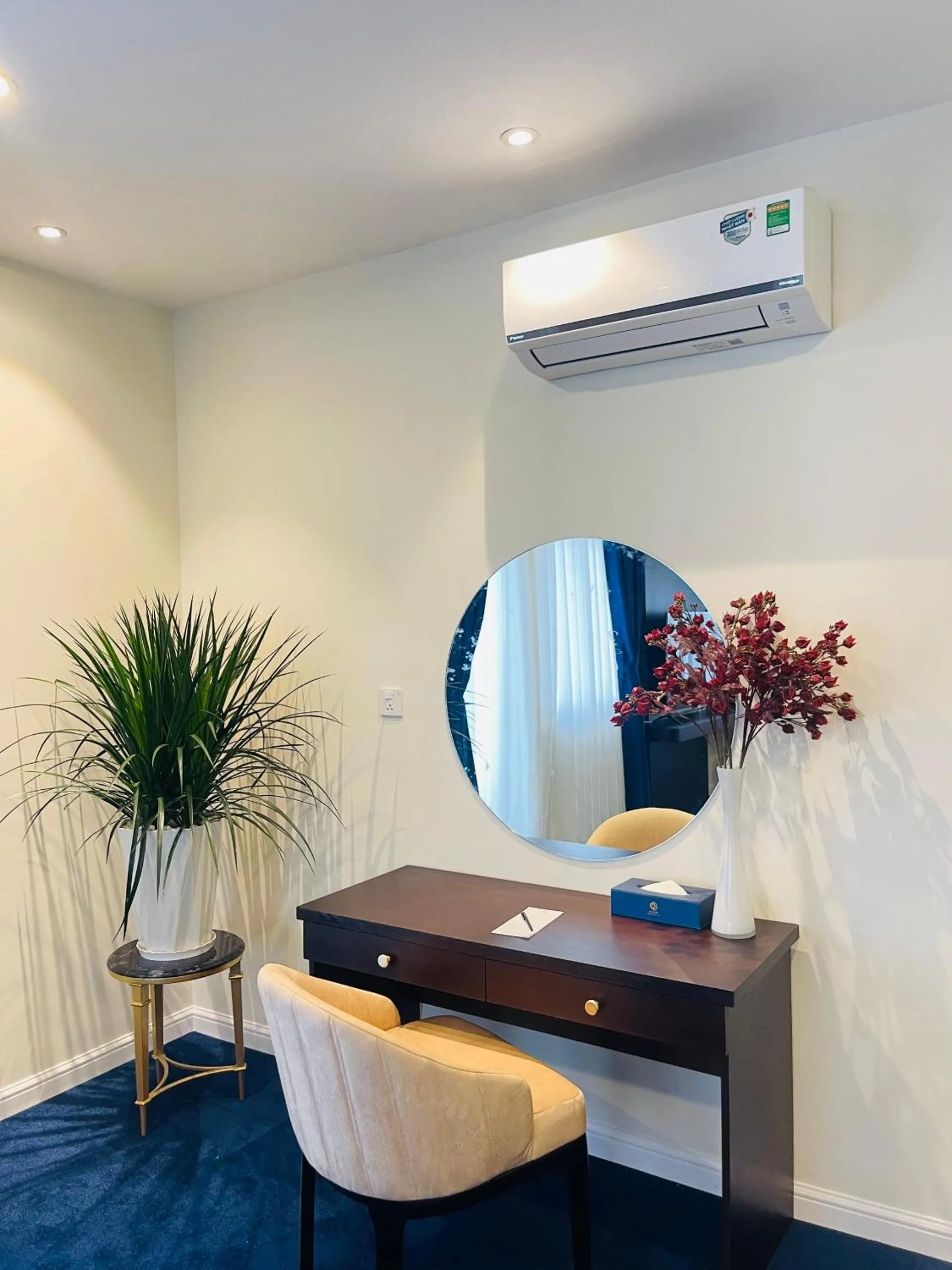 Seating area in Sandals Camellia Hotel