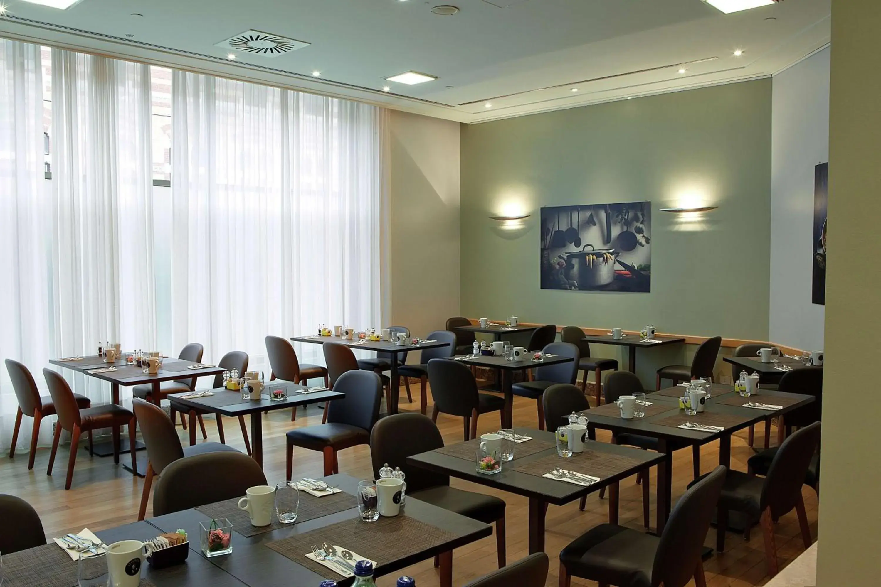 Restaurant/places to eat in Hilton Milan Restaurant/places to eat in Hilton Milan