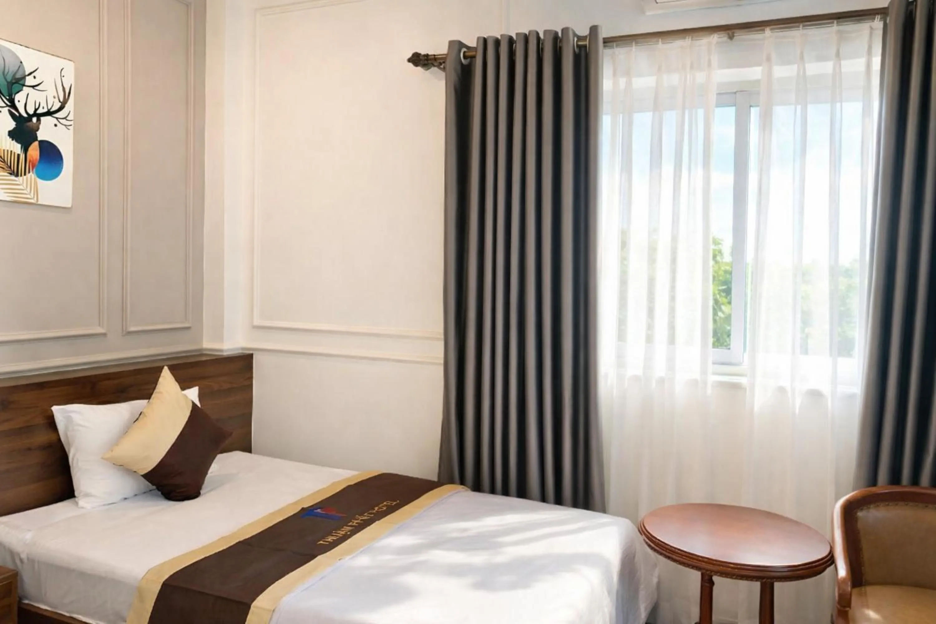 Living room, Bed in Thuận Phát Hotel