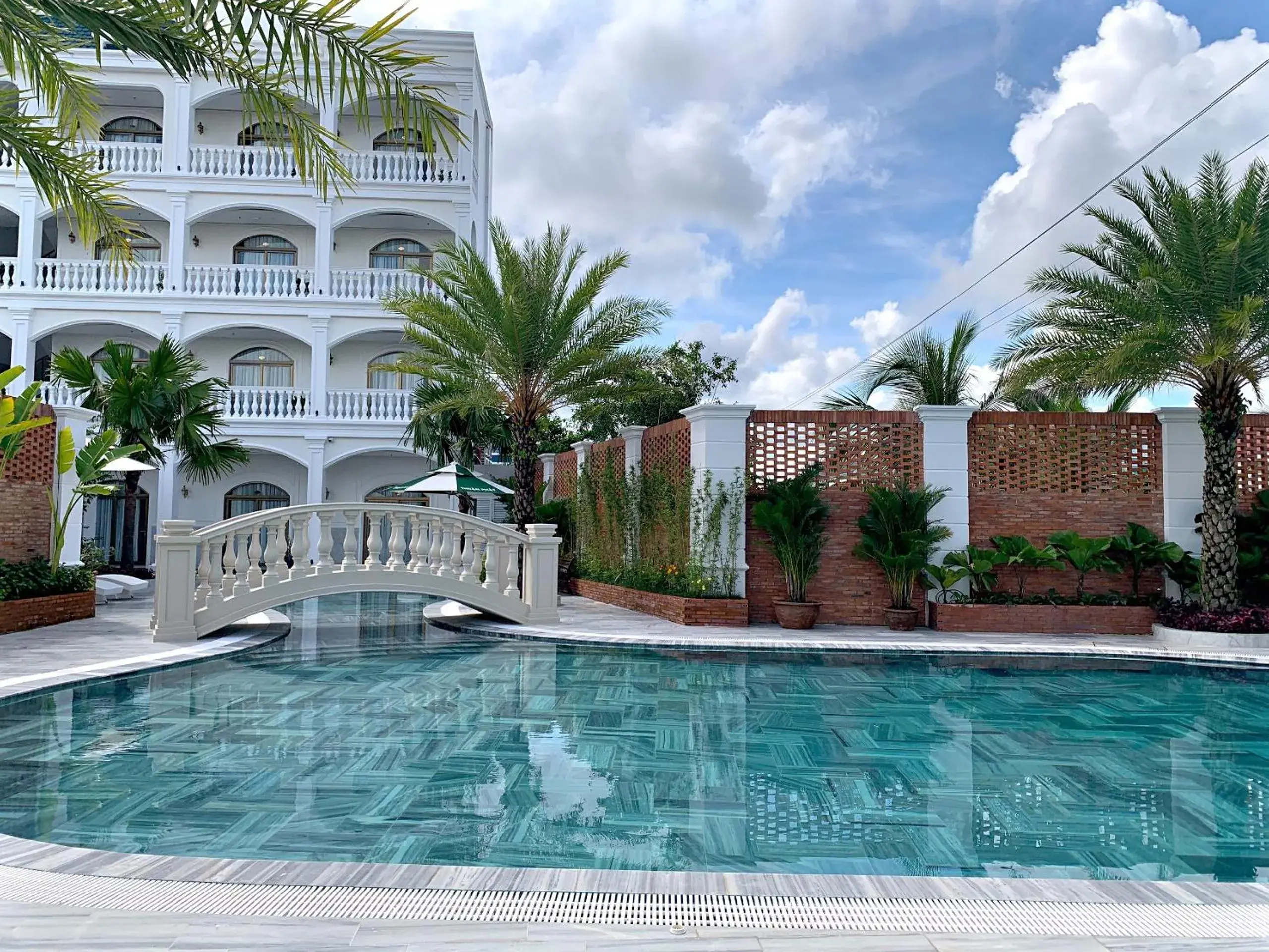 Property building in Thuận Phát Hotel Property building in Thuận Phát Hotel