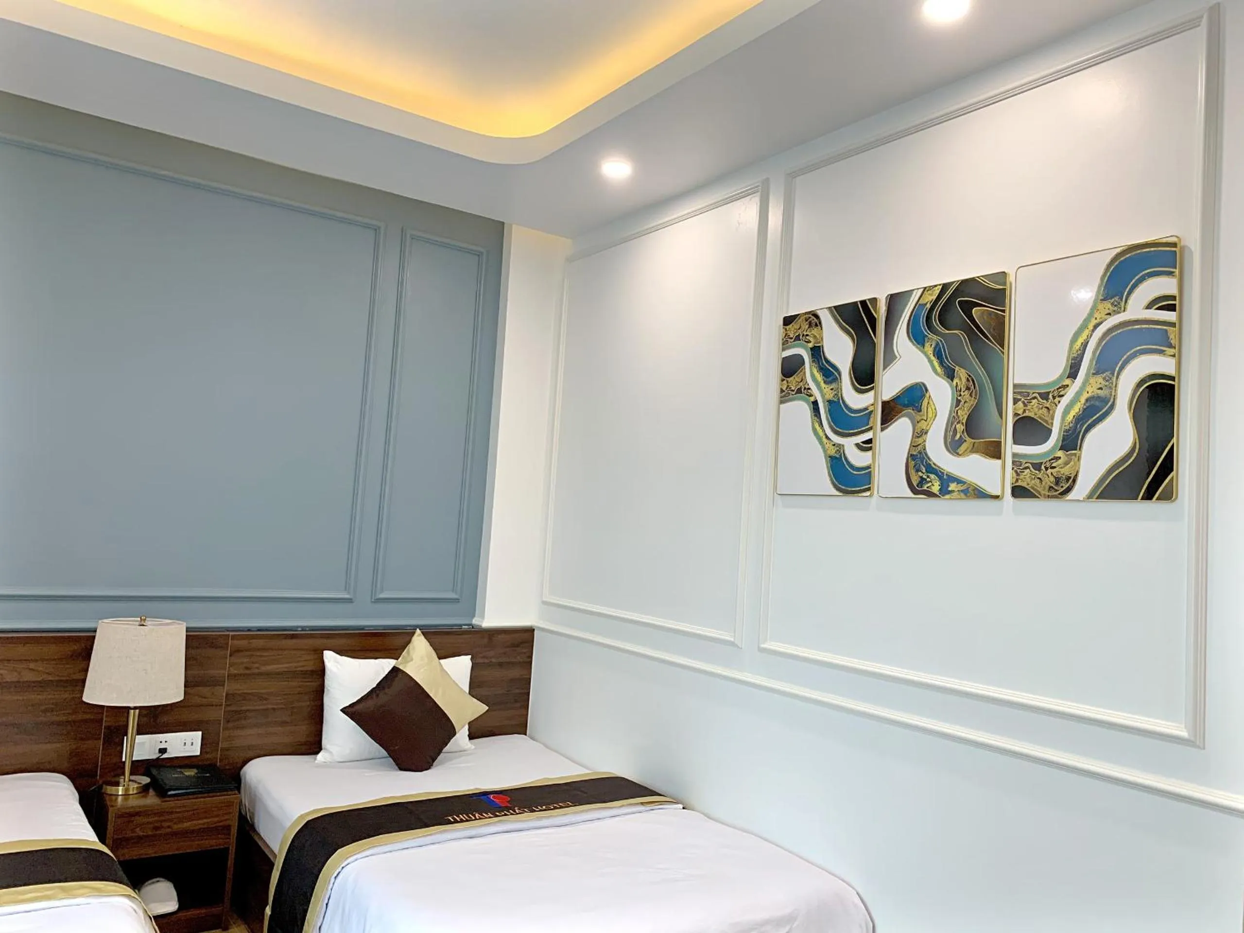 Bedroom, Bed in Thuận Phát Hotel