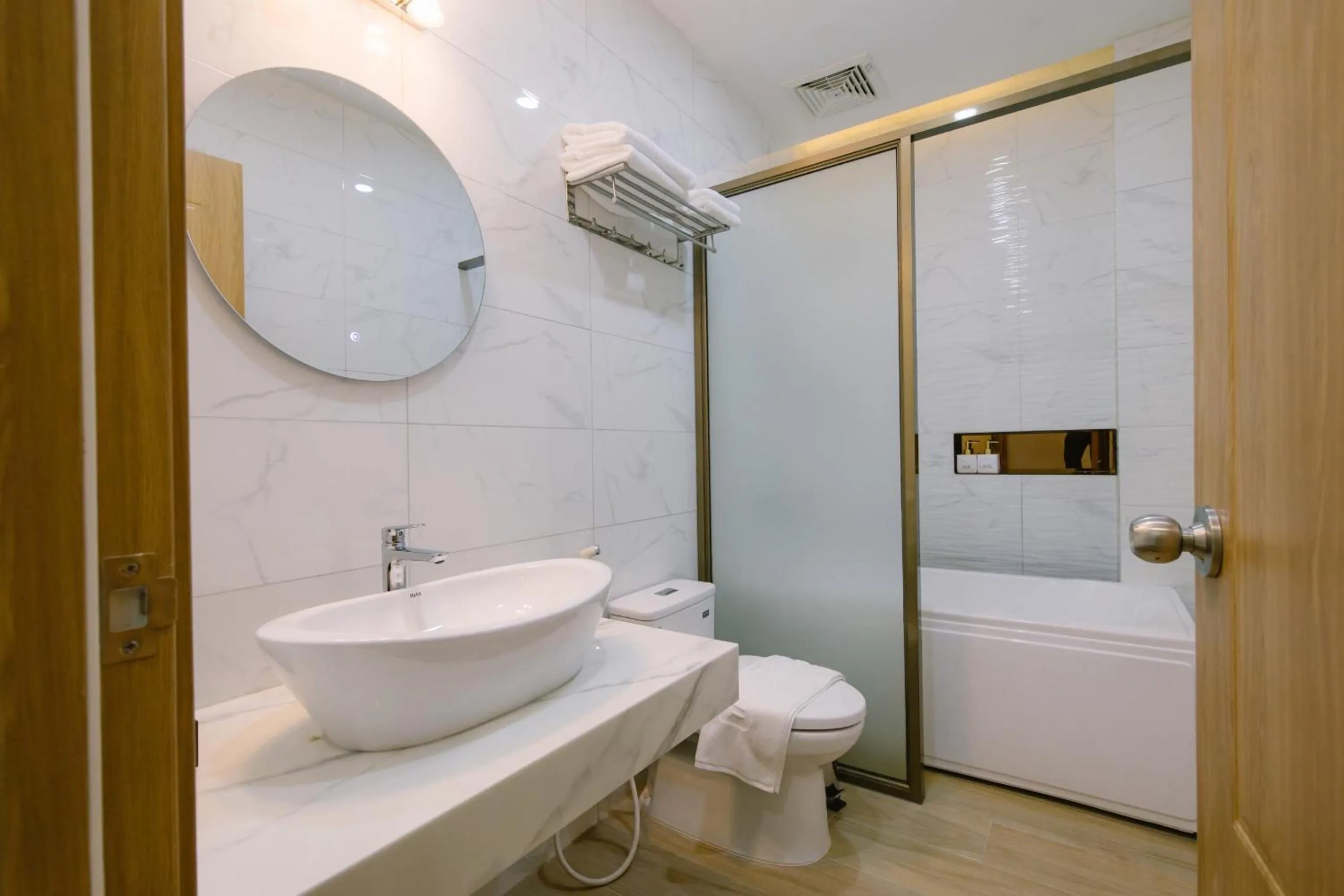 Bathroom in Thuận Phát Hotel