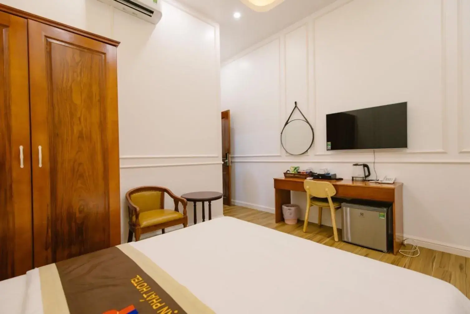 Bedroom, Bed in Thuận Phát Hotel Bedroom, Bed in Thuận Phát Hotel