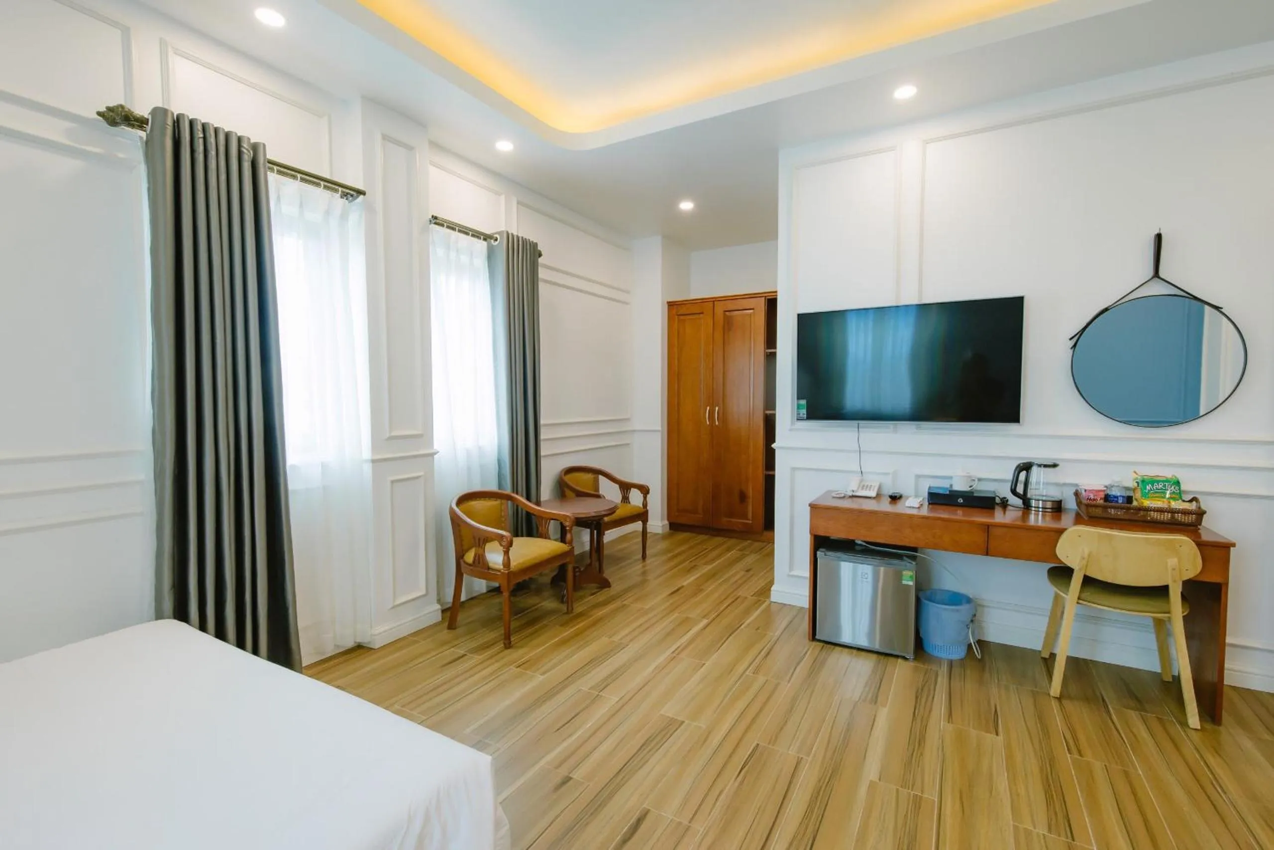 Photo of the whole room, Bed in Thuận Phát Hotel