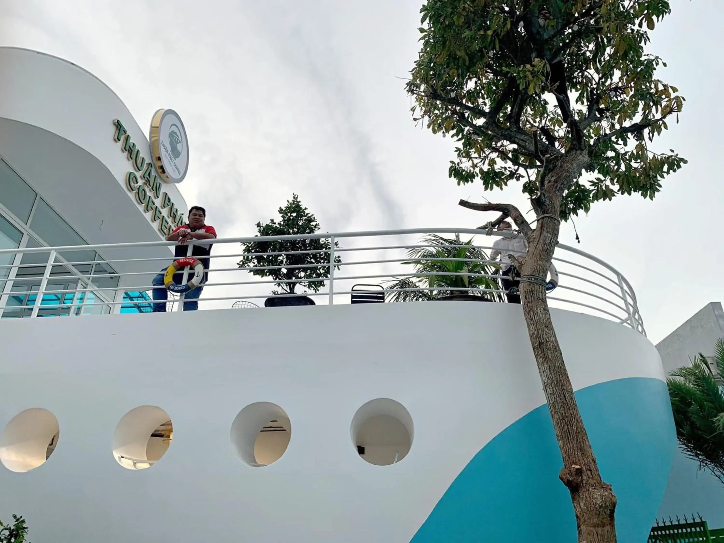 Restaurant/places to eat in Thuận Phát Hotel Restaurant/places to eat in Thuận Phát Hotel