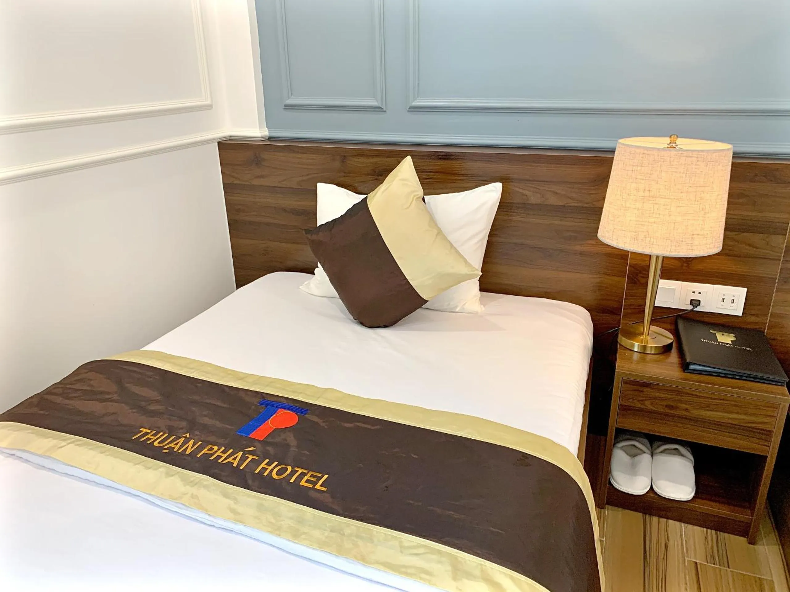 Bedroom, Bed in Thuận Phát Hotel