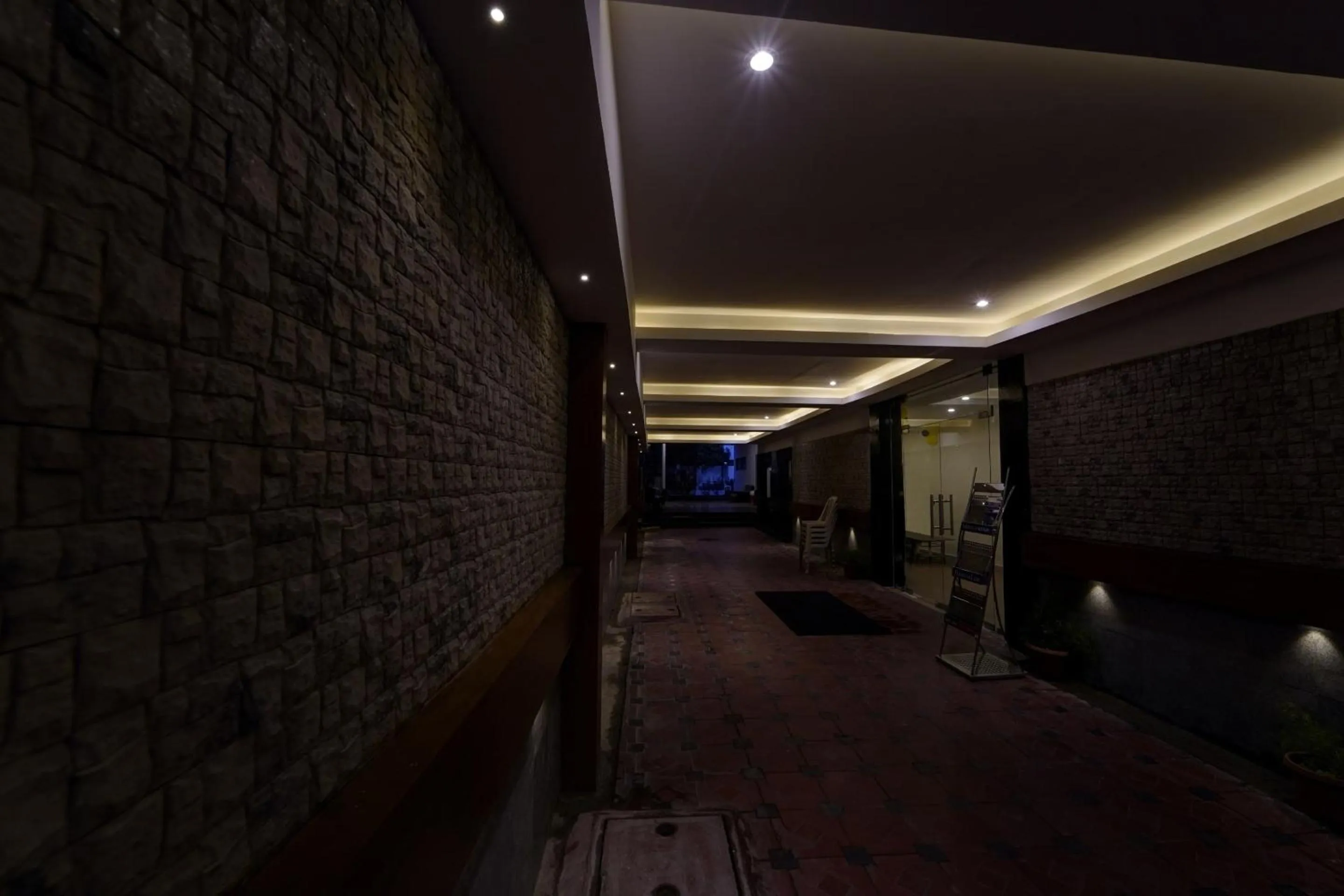 Lobby or reception in Townhouse Fantasea Hotels Near OMR
