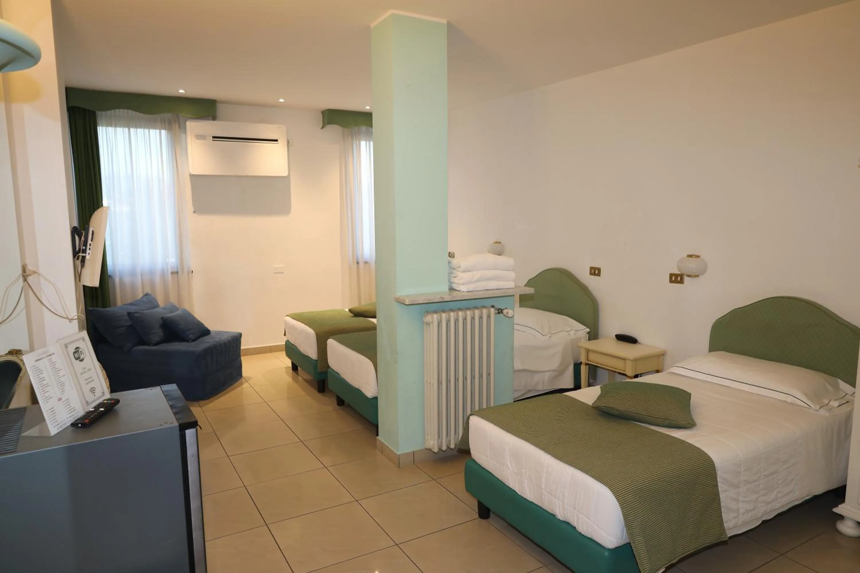 Photo of the whole room in Hotel Ristorante Continental