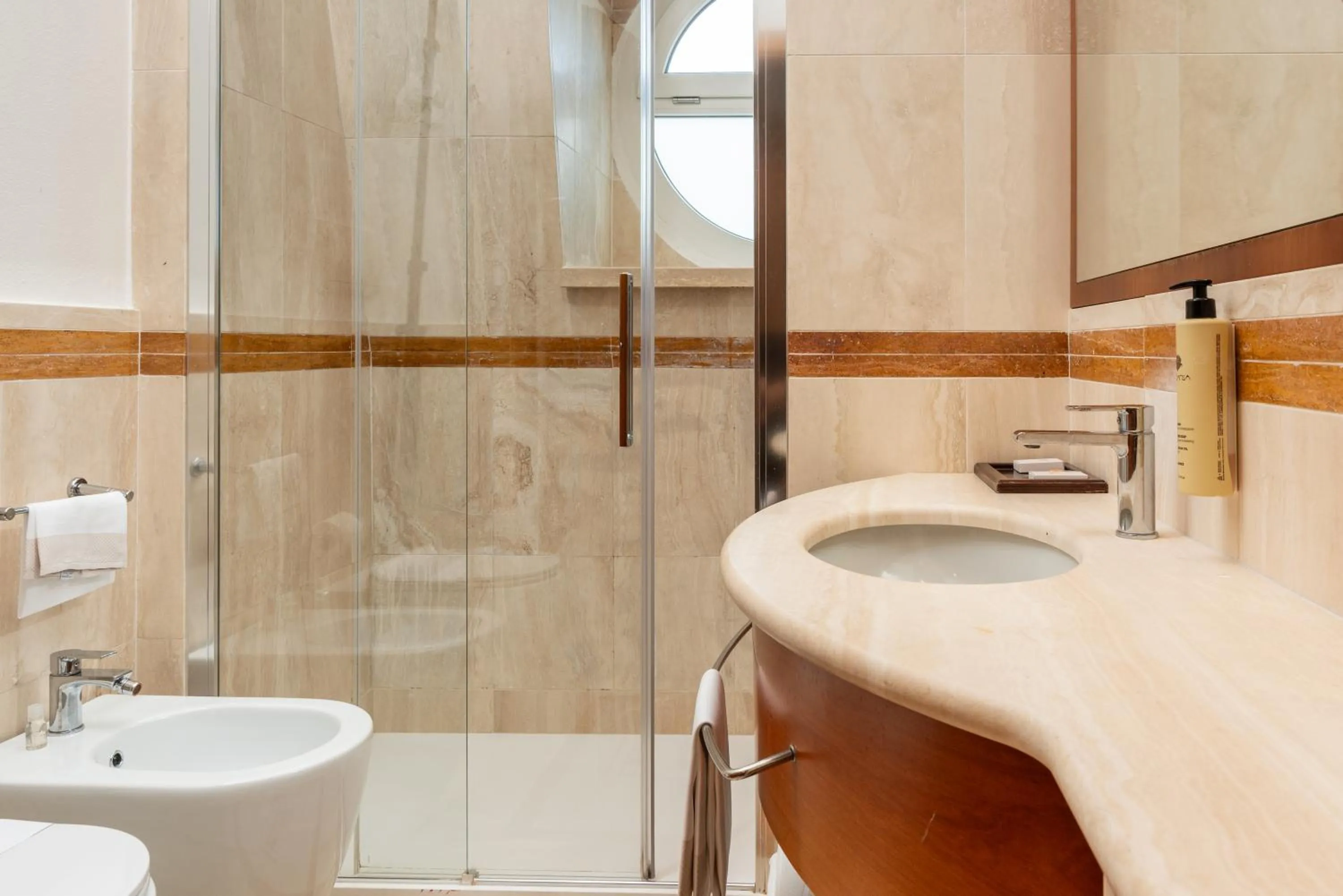 Bathroom in Hotel Royal Falcone