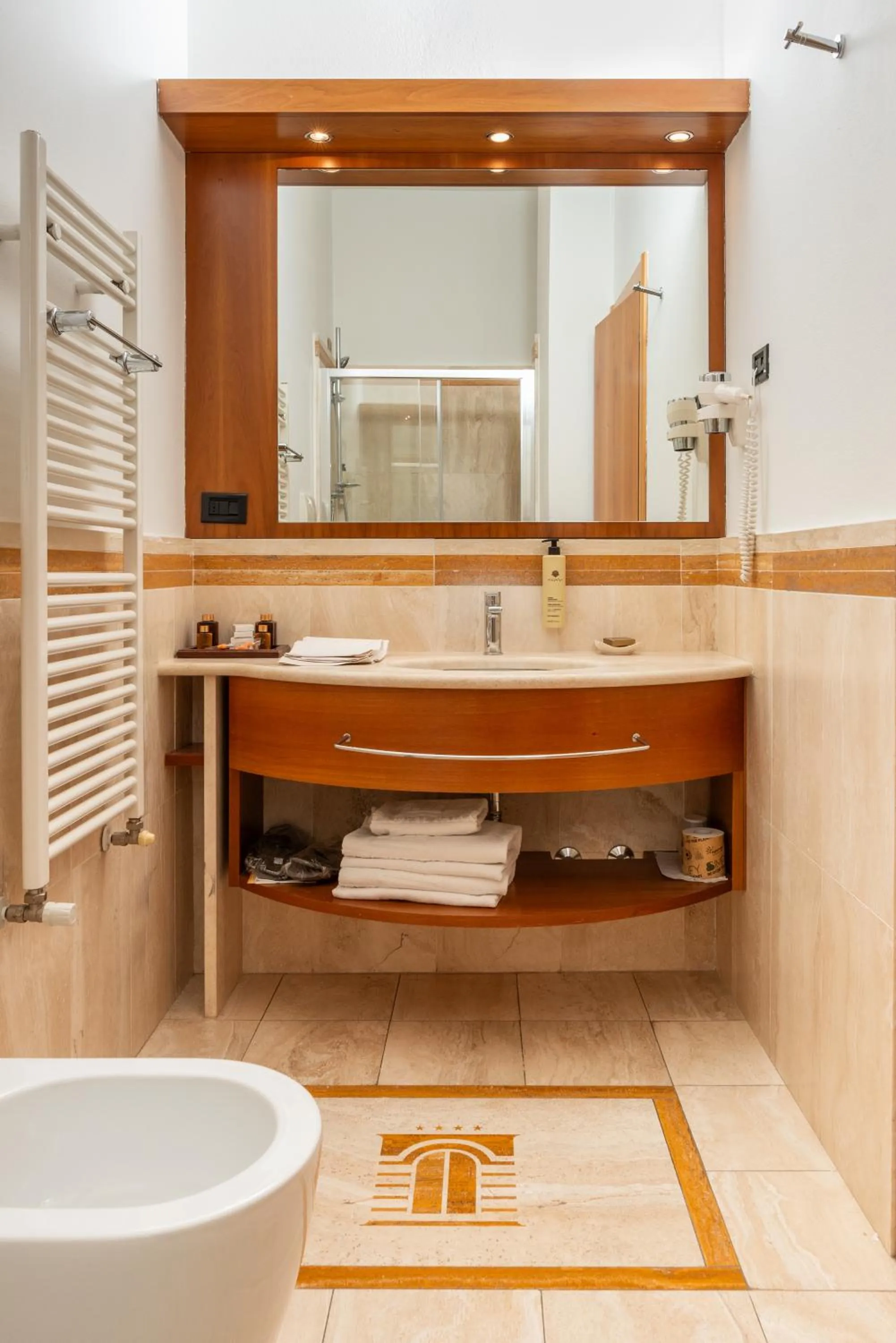 Bathroom in Hotel Royal Falcone