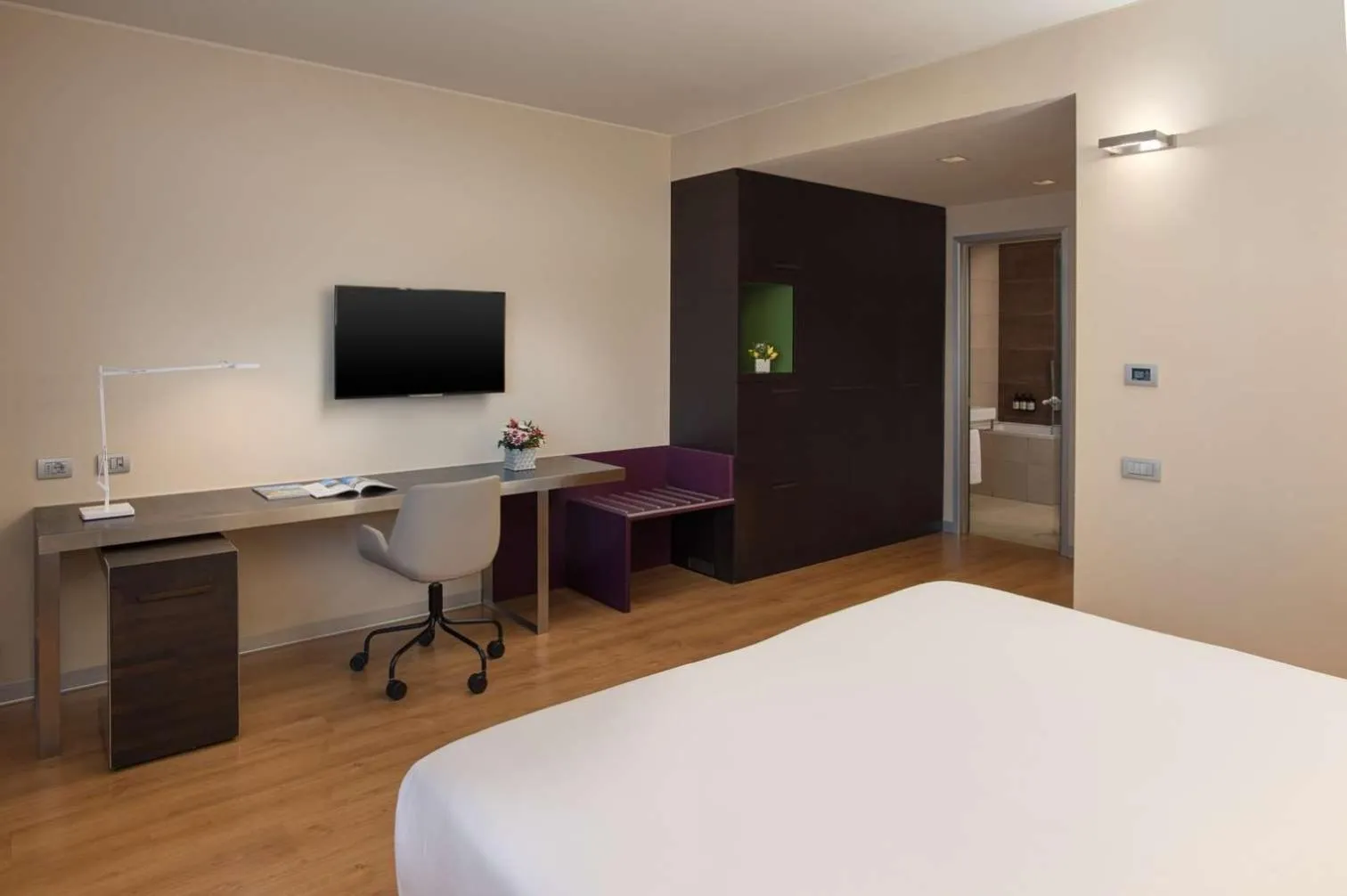 TV and multimedia, Bed in NH Orio Al Serio