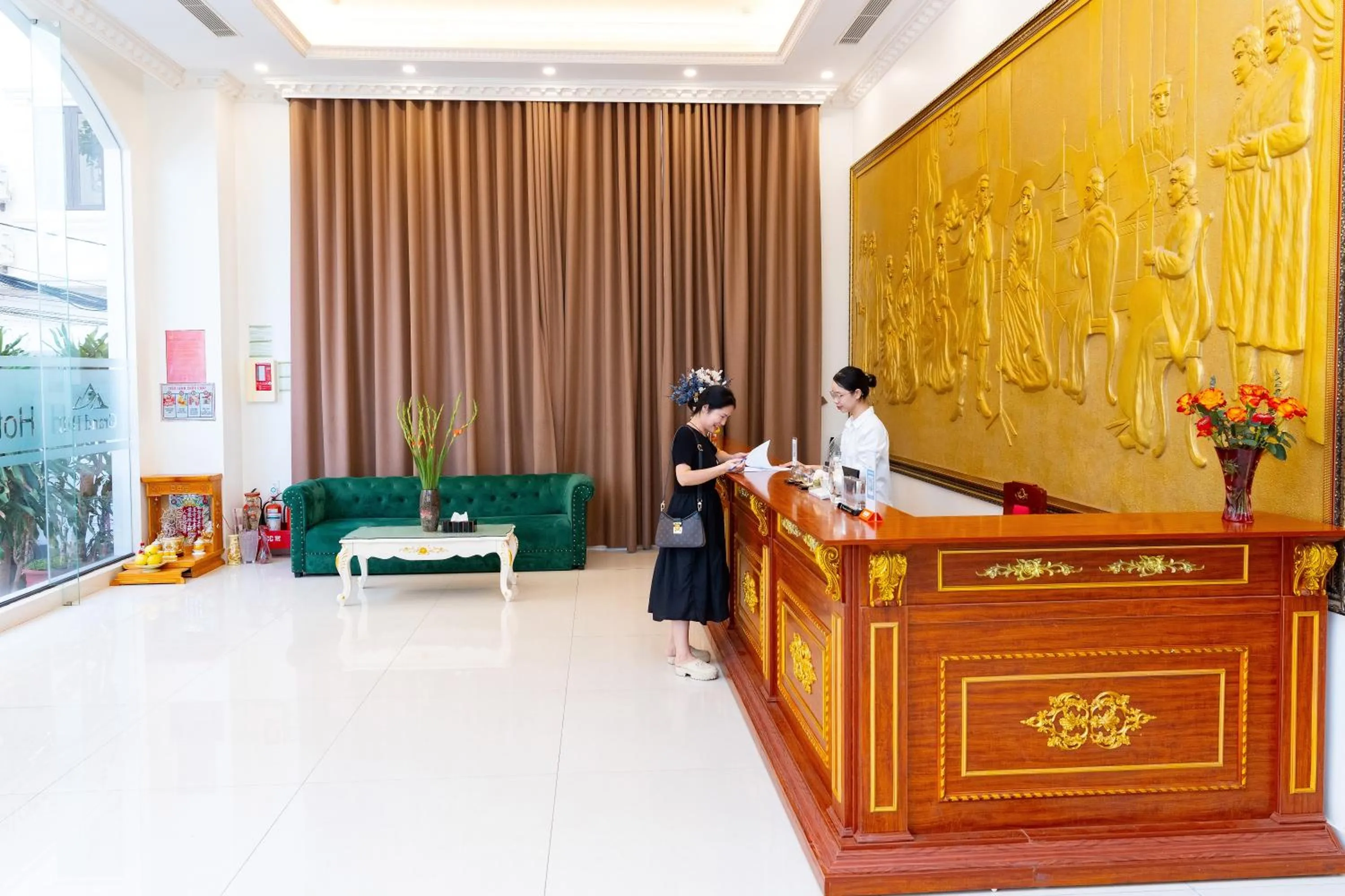 Lobby or reception in Grand Hill Hotel & Apartment