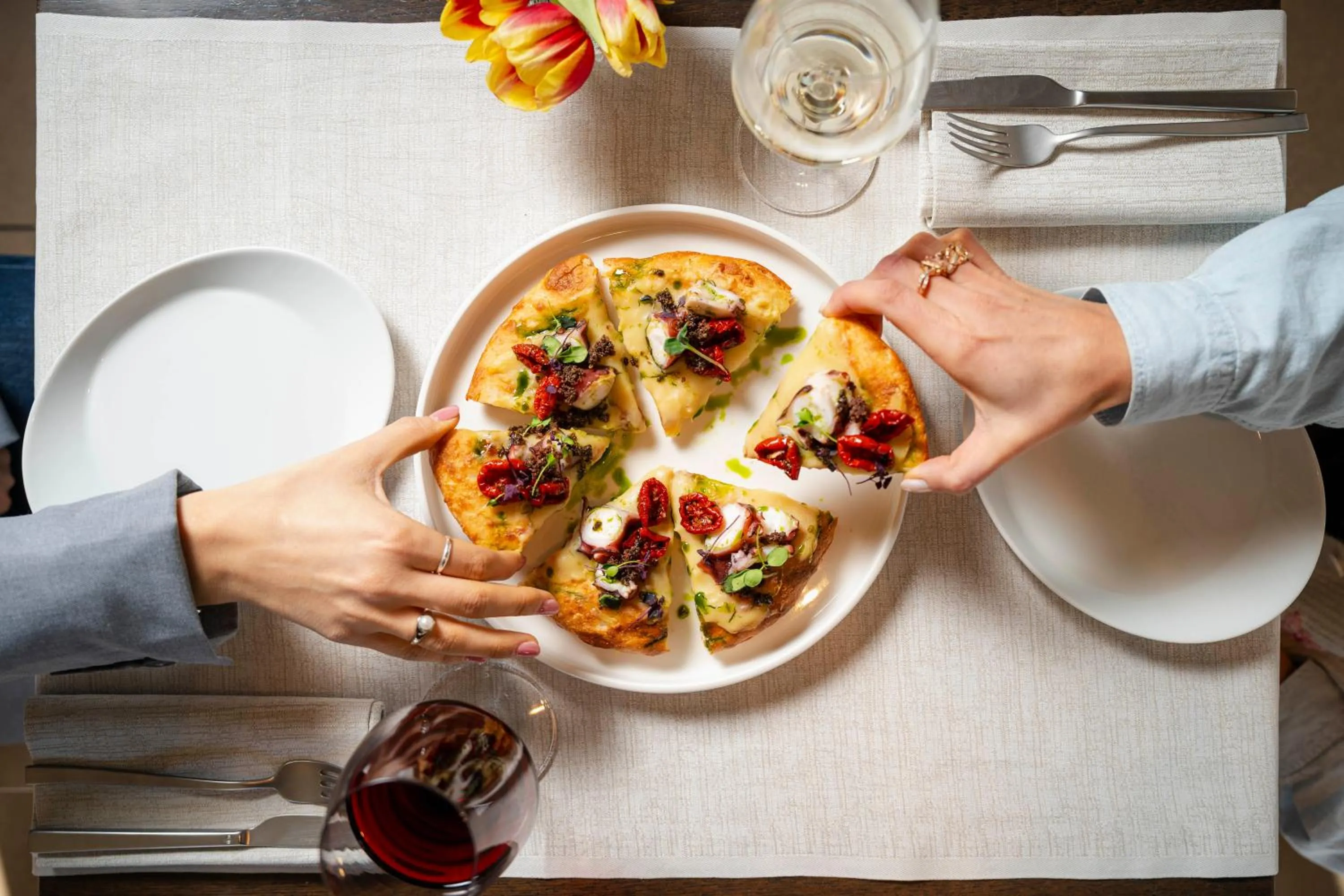 Restaurant/places to eat in Red's Redaelli Hotel