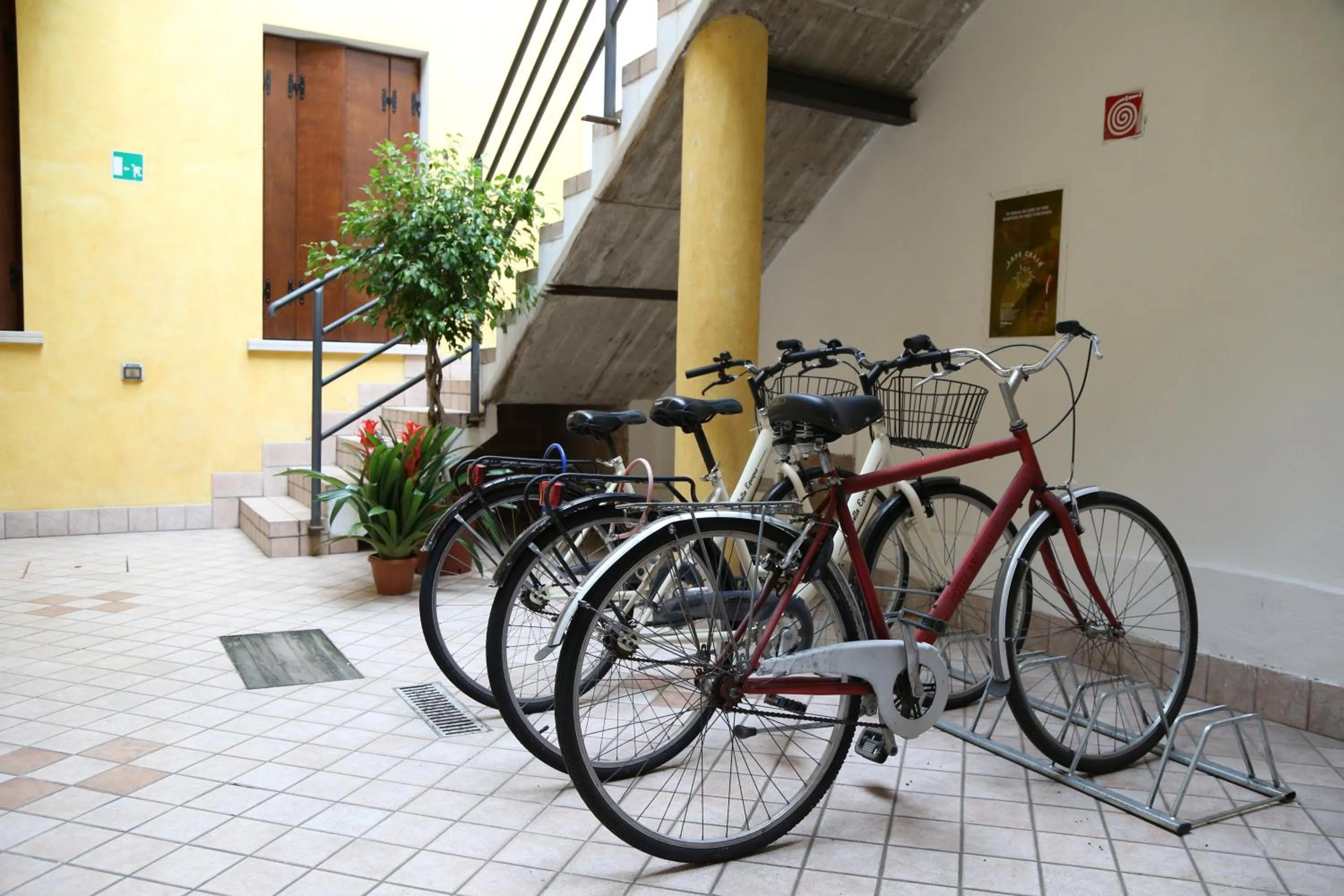Area and facilities in Hotel Mantegna Stazione, MantegnaHotels