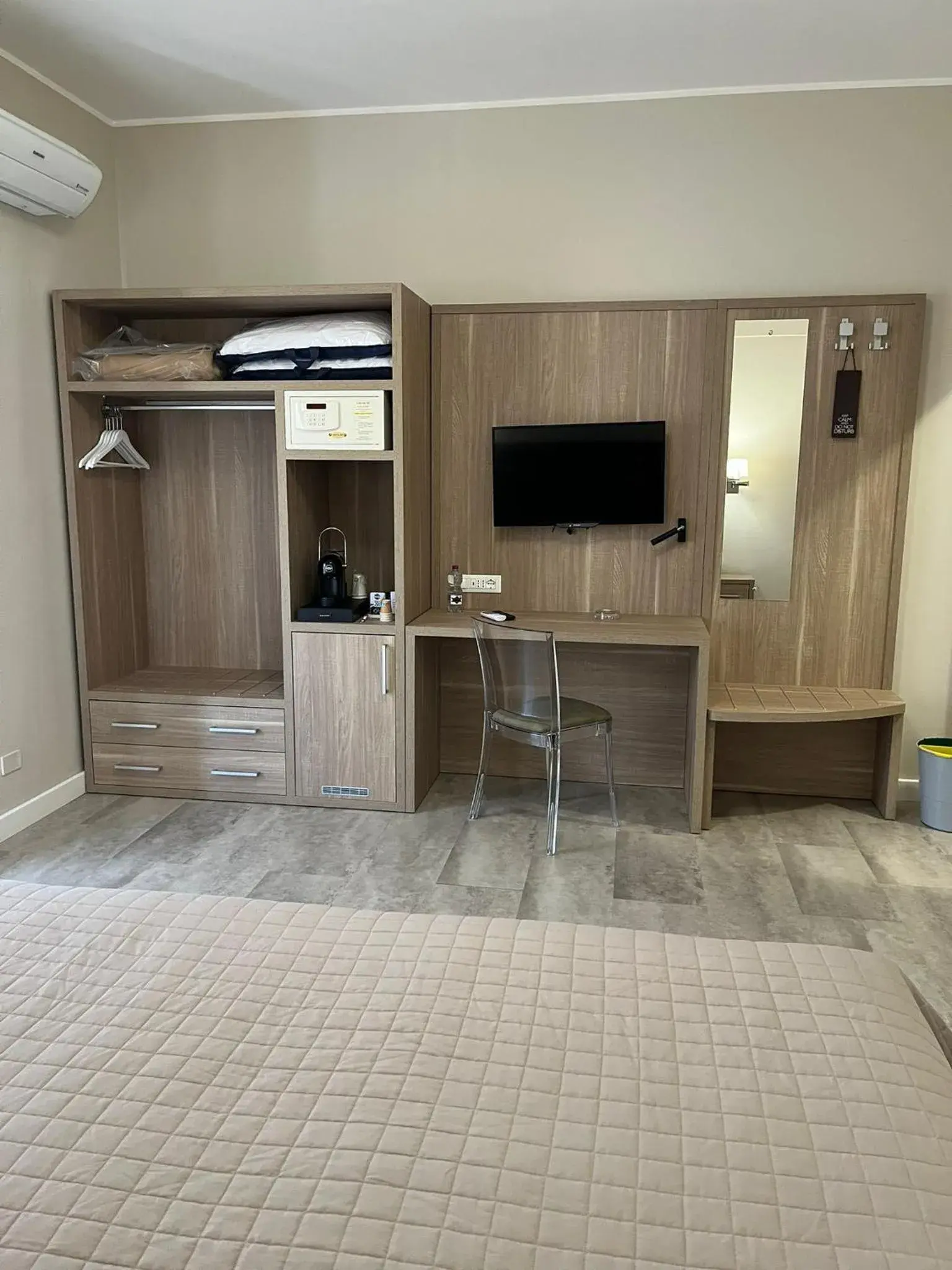 Quadruple Room - single occupancy in Il Gabbiano Quadruple Room - single occupancy in Il Gabbiano