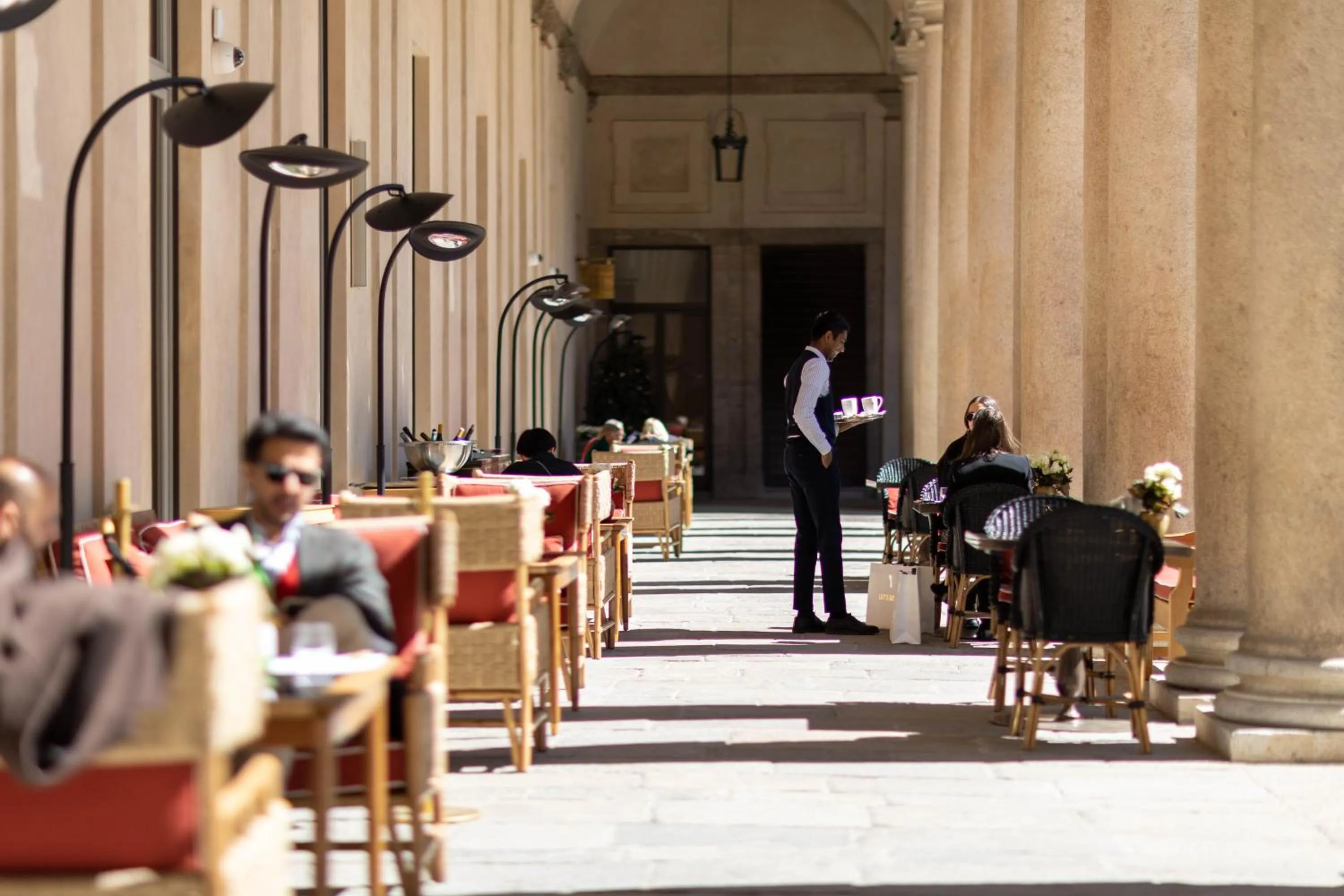 Lounge or bar in Portrait Milano - Lungarno Collection