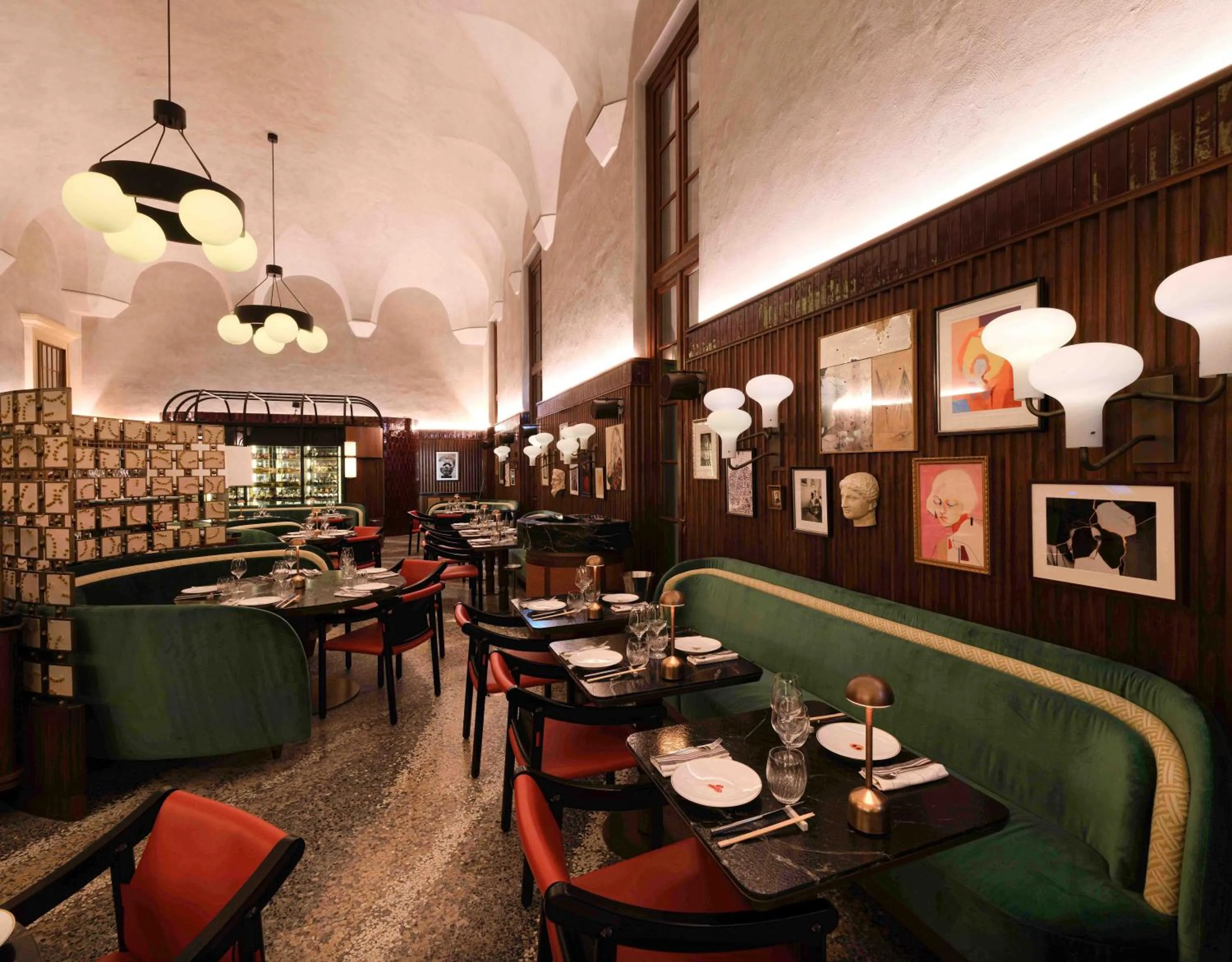 Restaurant/places to eat in Portrait Milano - Lungarno Collection