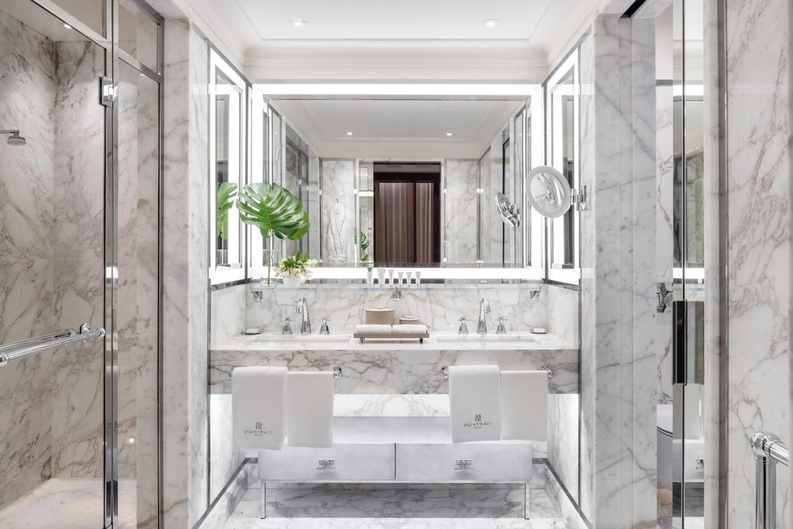 Bathroom in Portrait Milano - Lungarno Collection