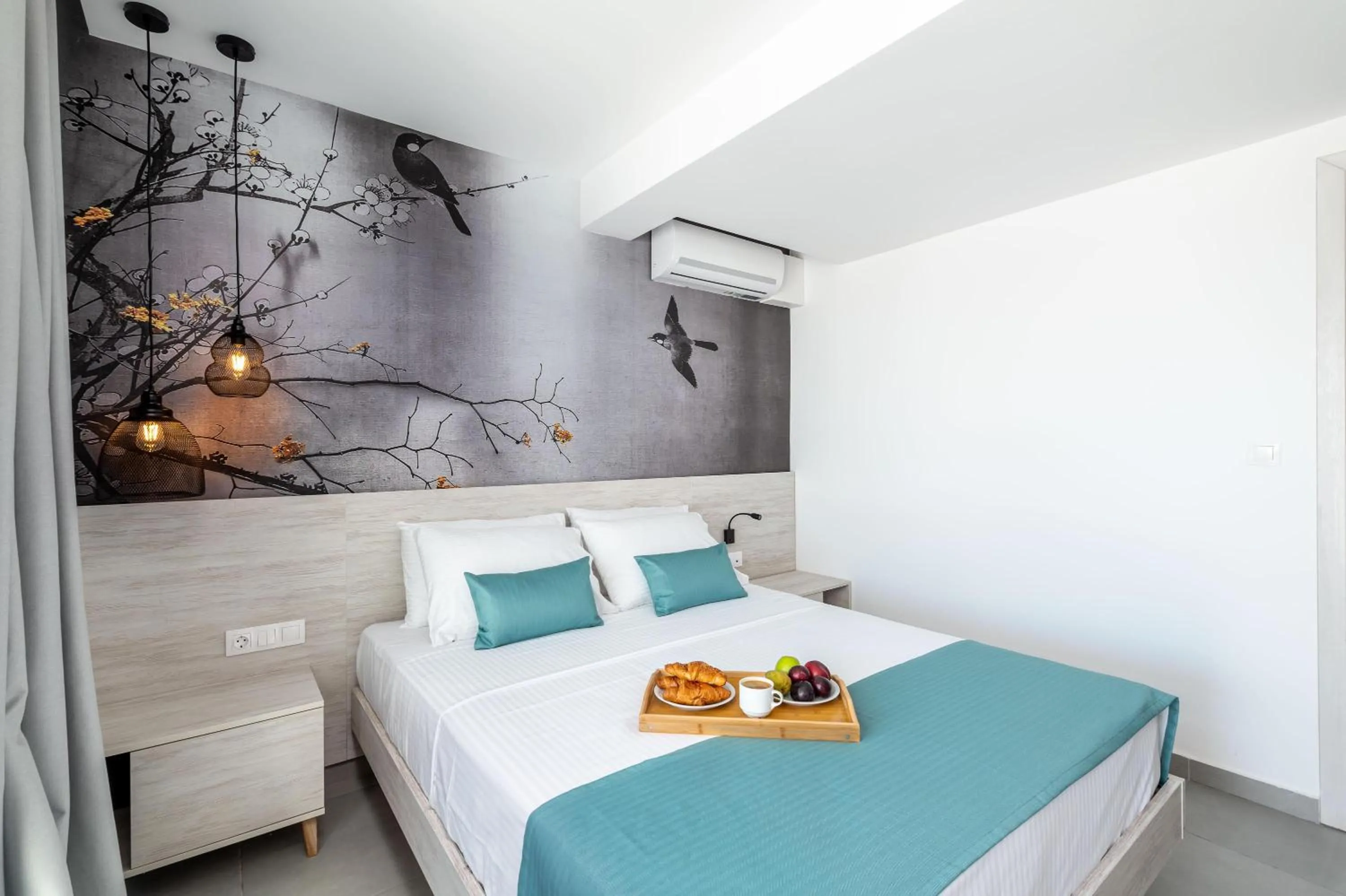 Bed in Kellys Luxury Apartments