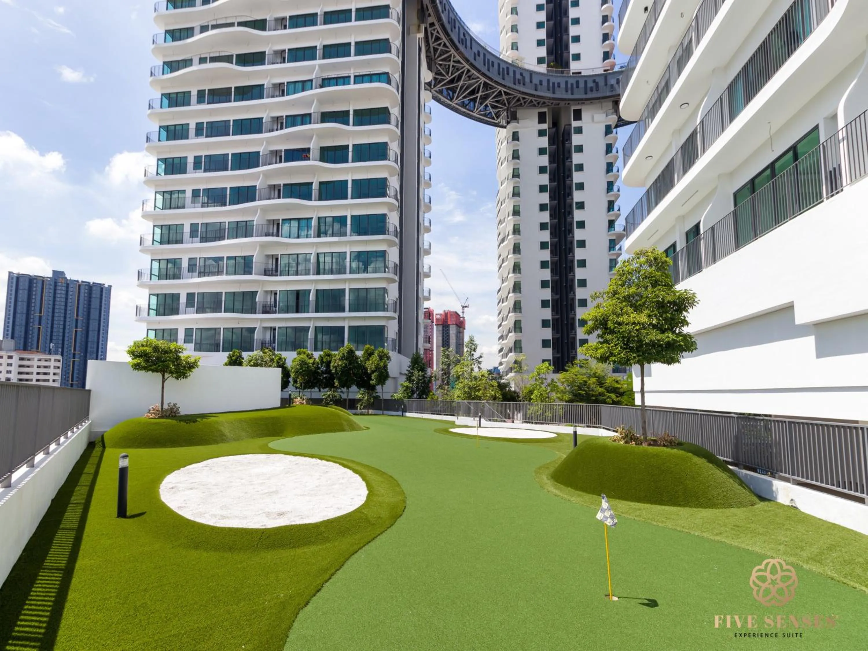 Minigolf in Datum Jelatek Sky Residence KLCC, Five Senses