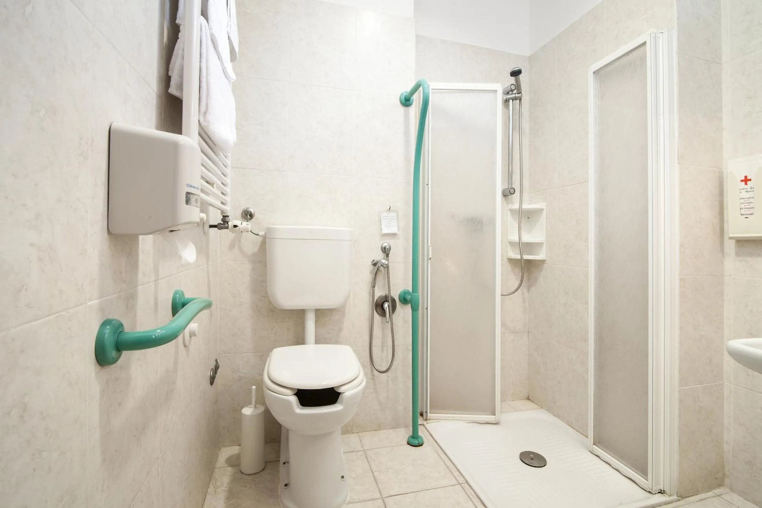 Shower in Duca Del Mare - Hotel Di Nardo group