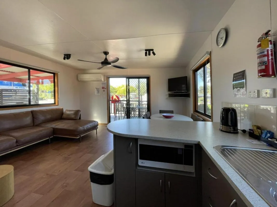 Living room in BIG4 Bendigo Park Lane Holiday Park