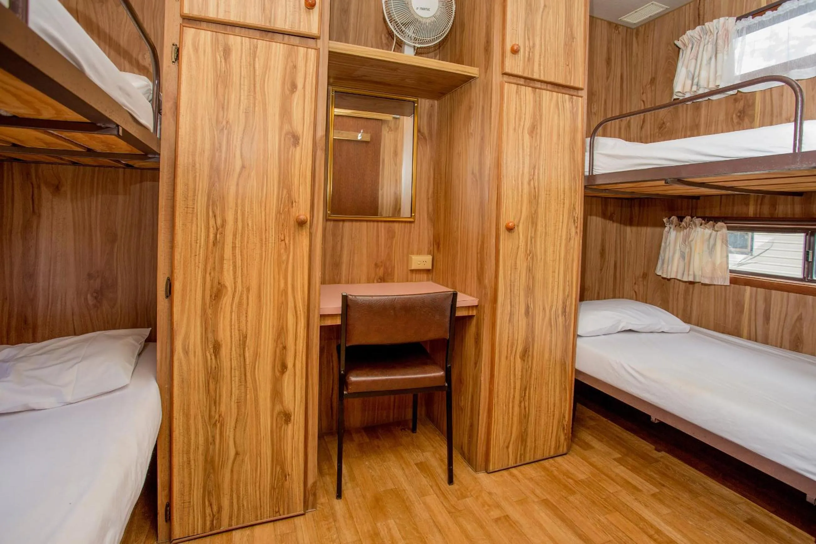 bunk bed, Bed in BIG4 Bendigo Park Lane Holiday Park