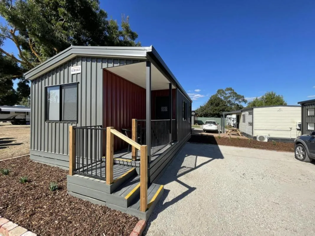 Property building in BIG4 Bendigo Park Lane Holiday Park
