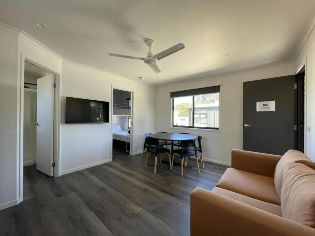 Living room in BIG4 Bendigo Park Lane Holiday Park