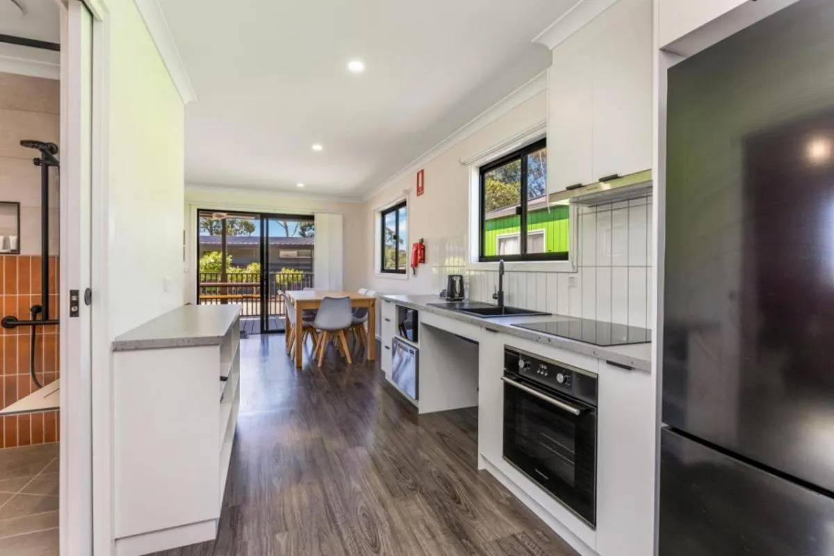 Kitchen or kitchenette in BIG4 Bendigo Park Lane Holiday Park