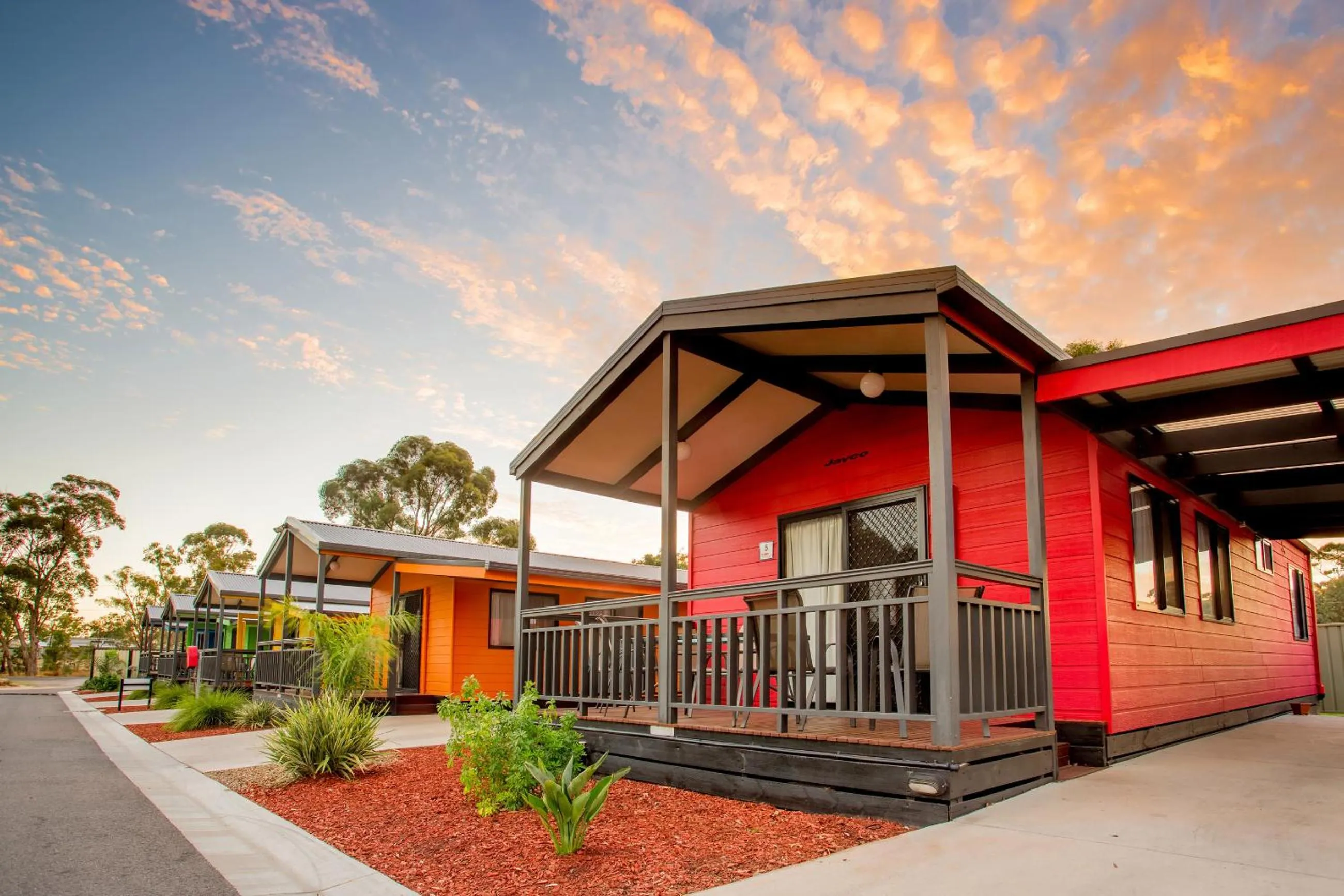 Property building in BIG4 Bendigo Park Lane Holiday Park