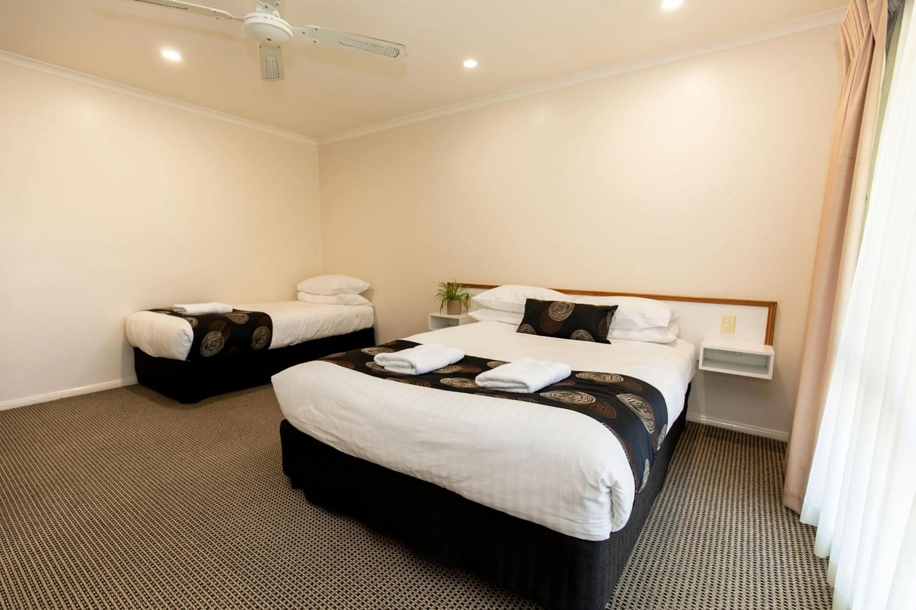 Bedroom, Bed in Murray Downs Resort