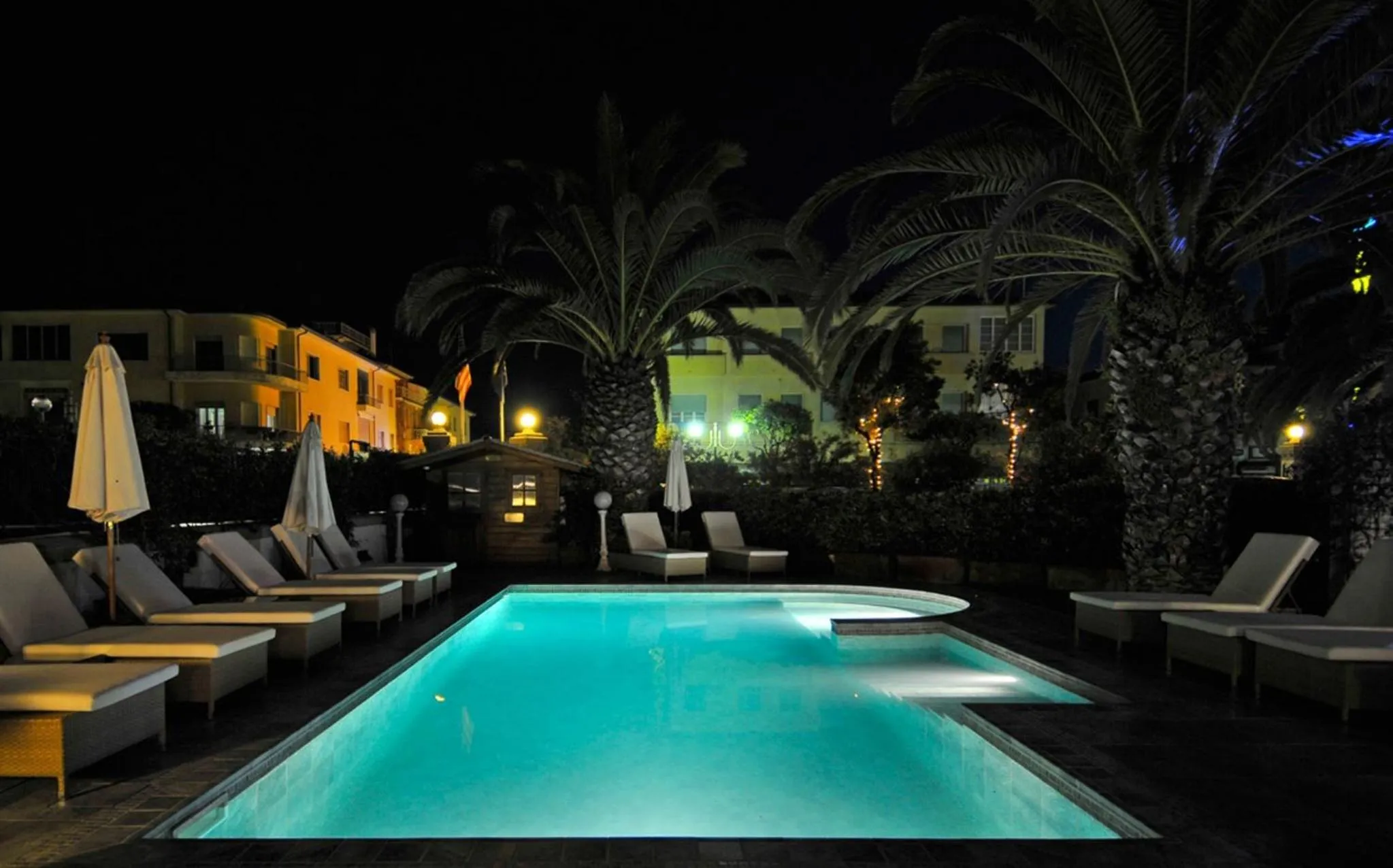 Night in Hotel Europa