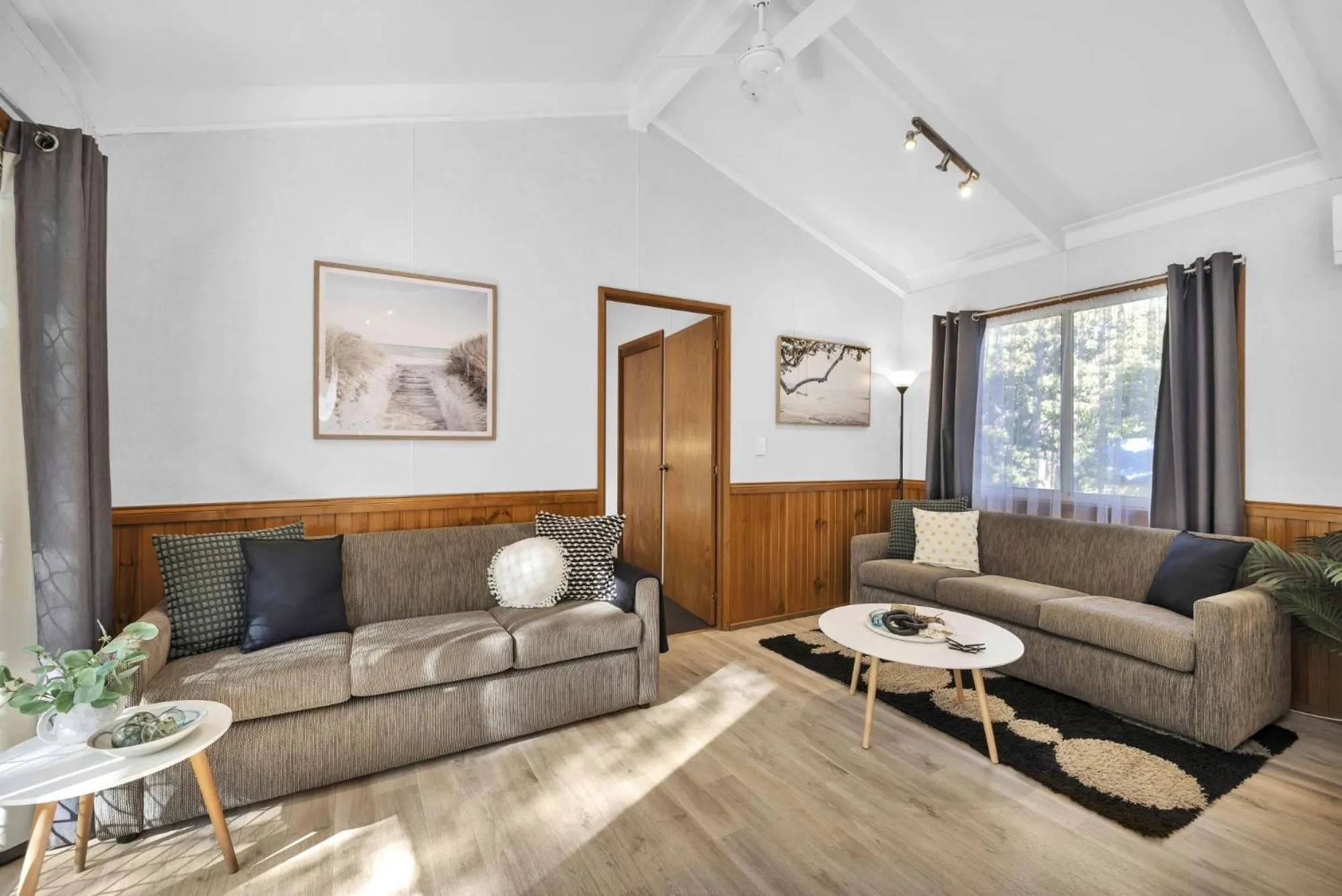 Living room in Metung Holiday Villas