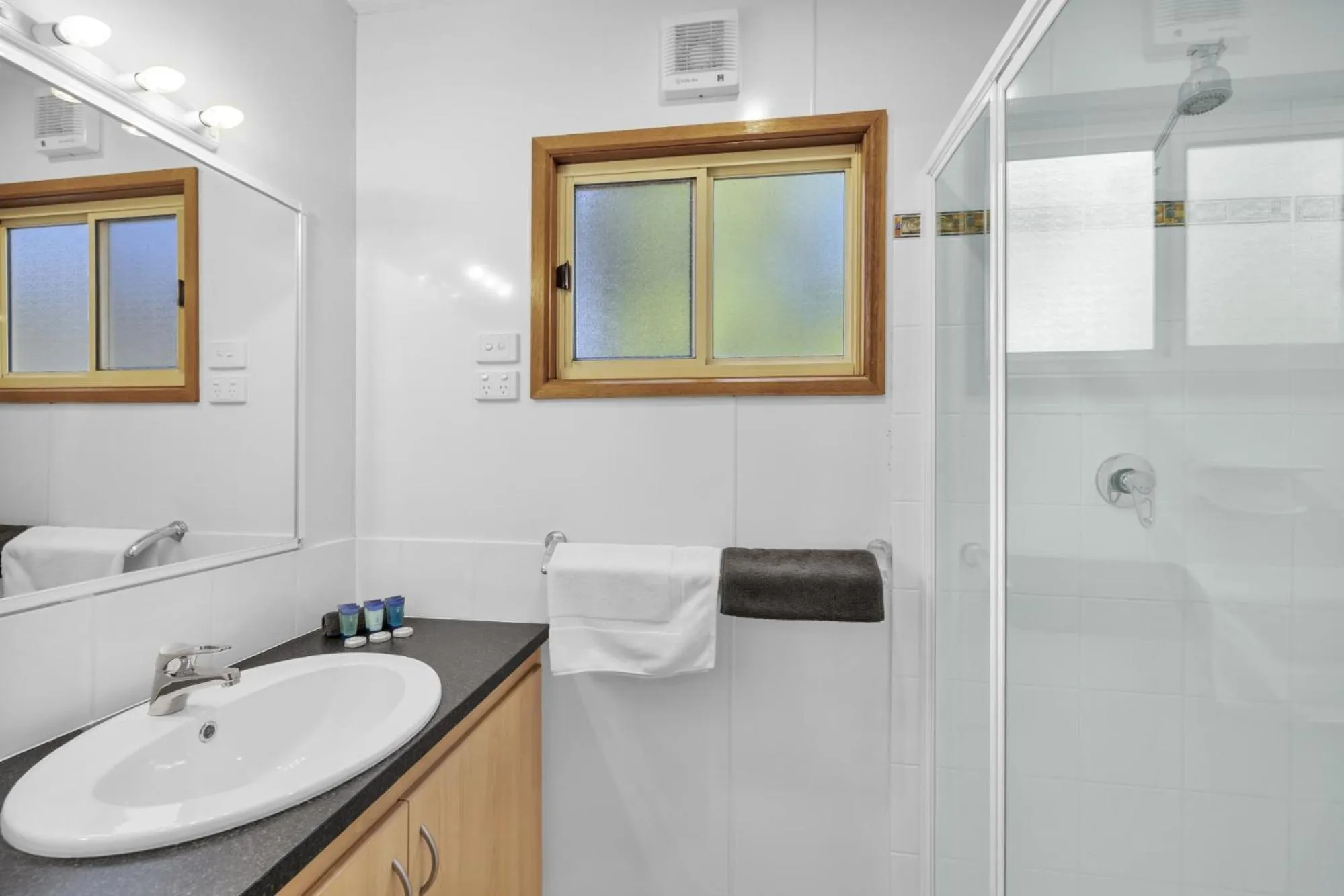 Shower in Metung Holiday Villas