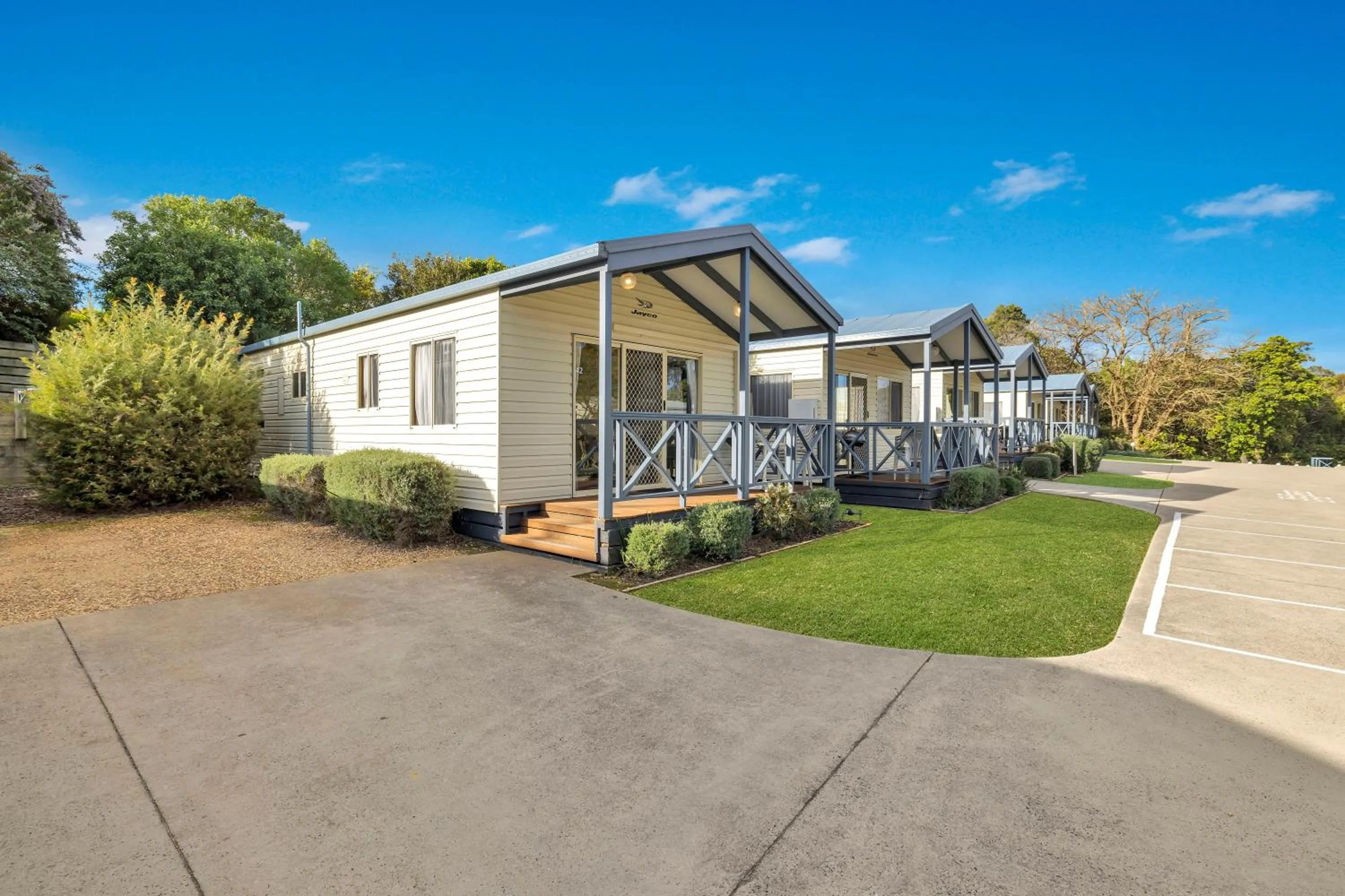 Property building in Metung Holiday Villas