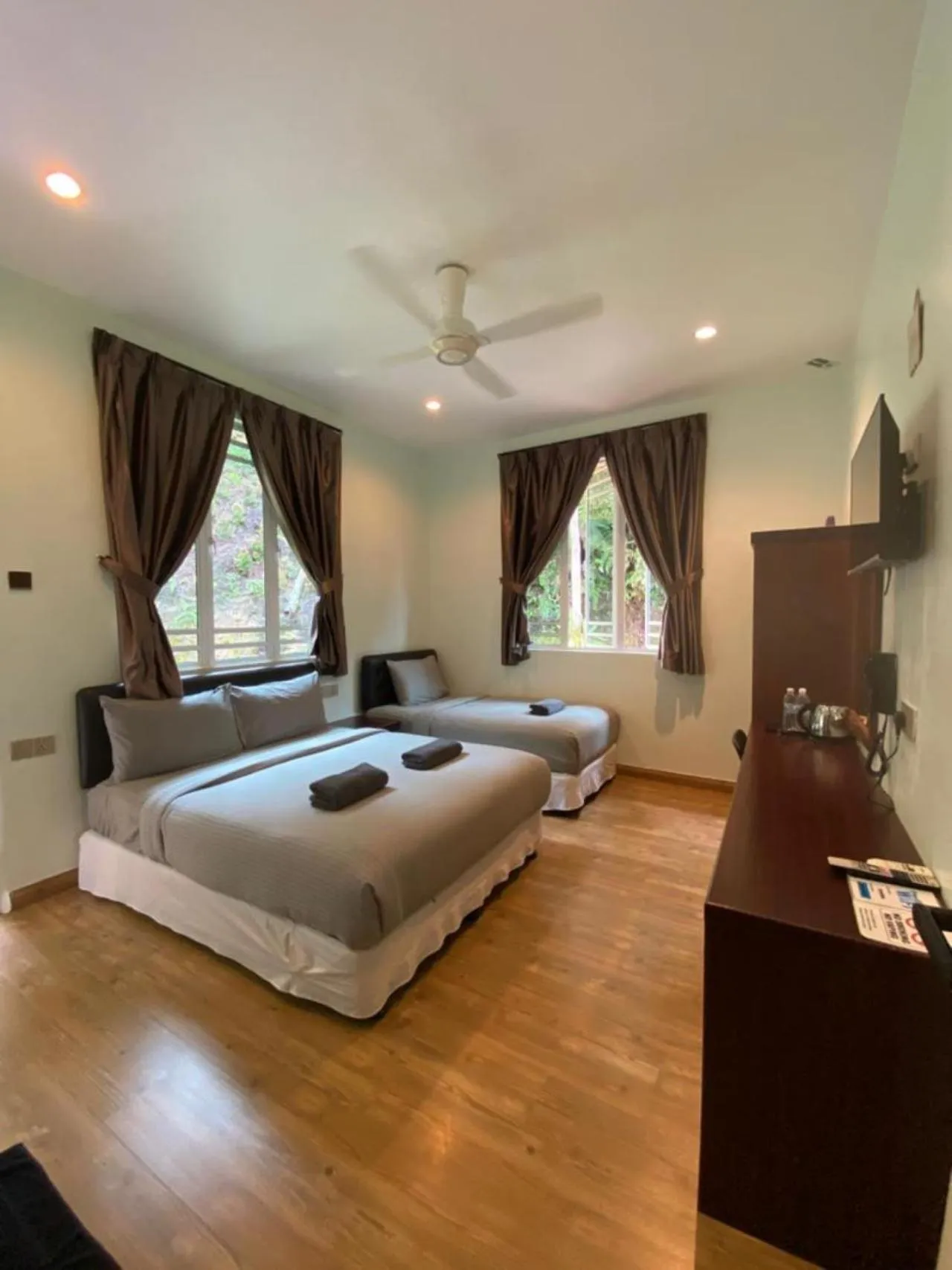 Bedroom, Bed in Highlanders Garden Guesthouse at Arundina Cameron Highlands