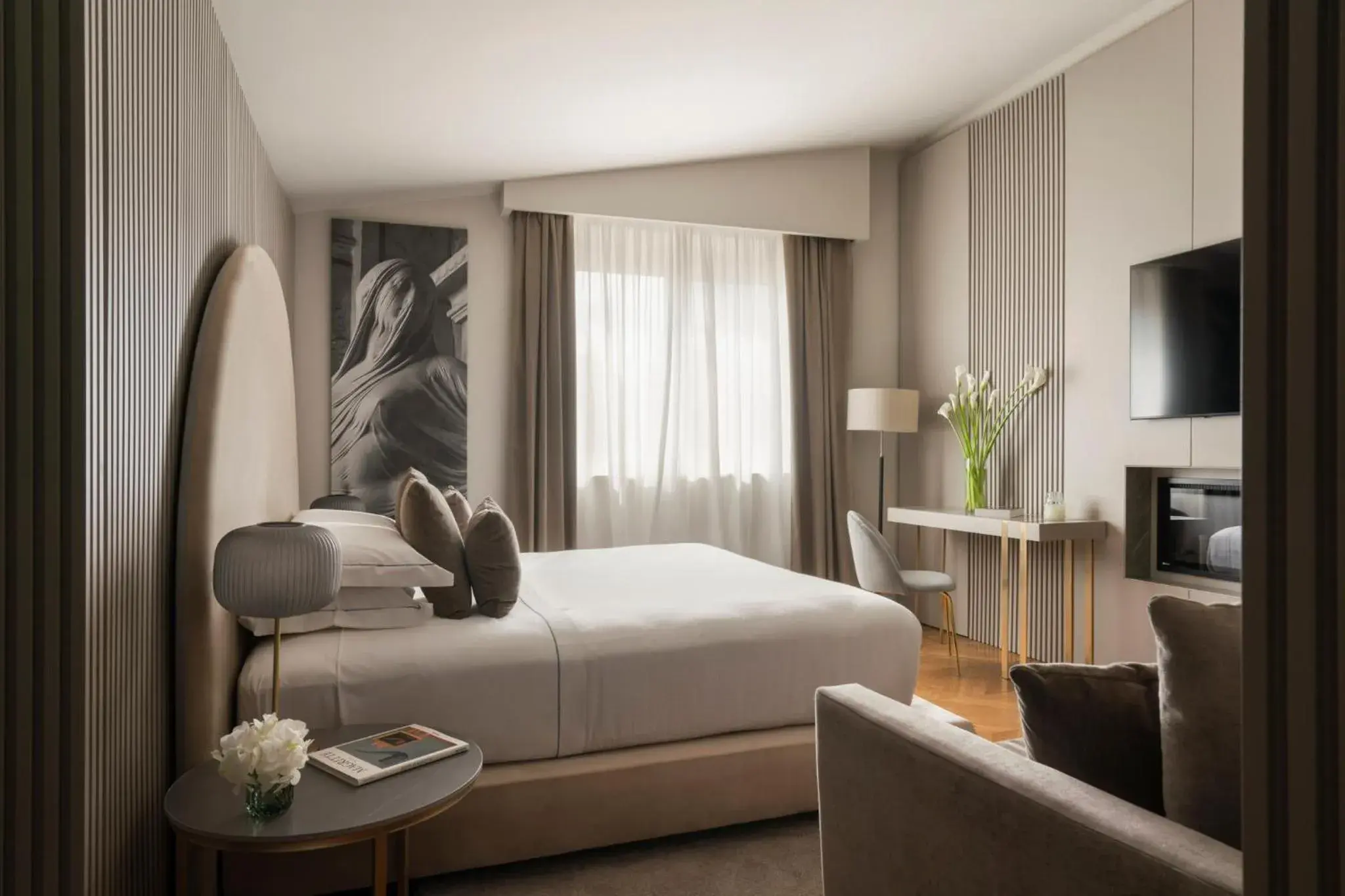 TV and multimedia, Bed in Palazzo Venere TV and multimedia, Bed in Palazzo Venere